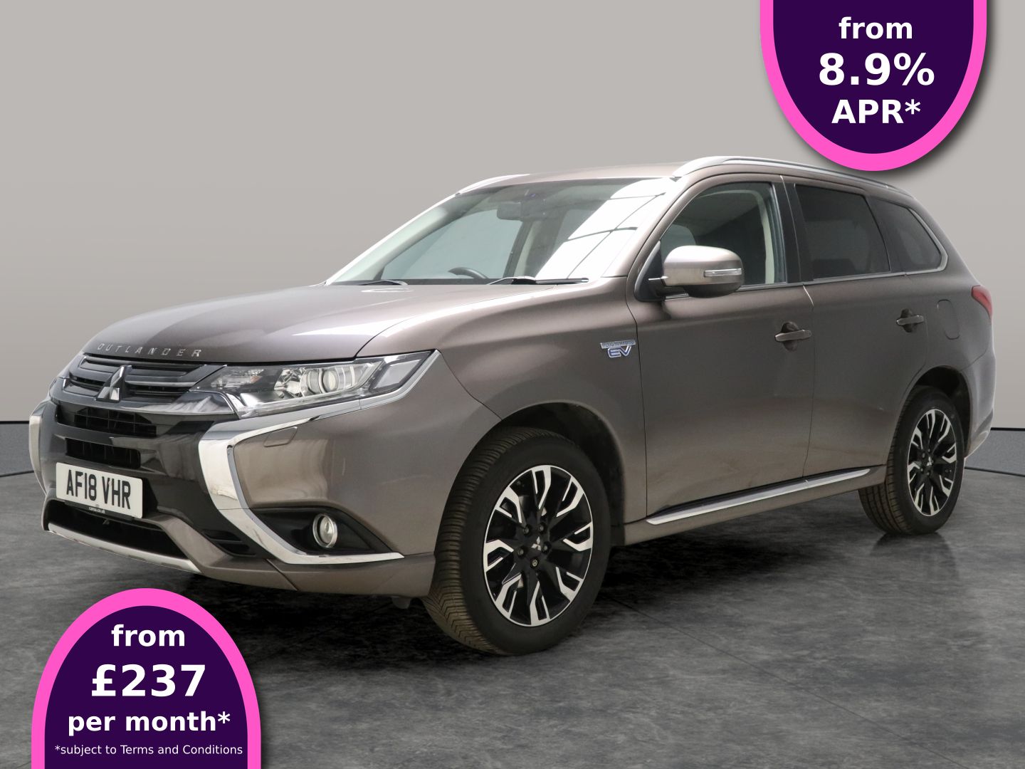 Main listing image - Mitsubishi Outlander