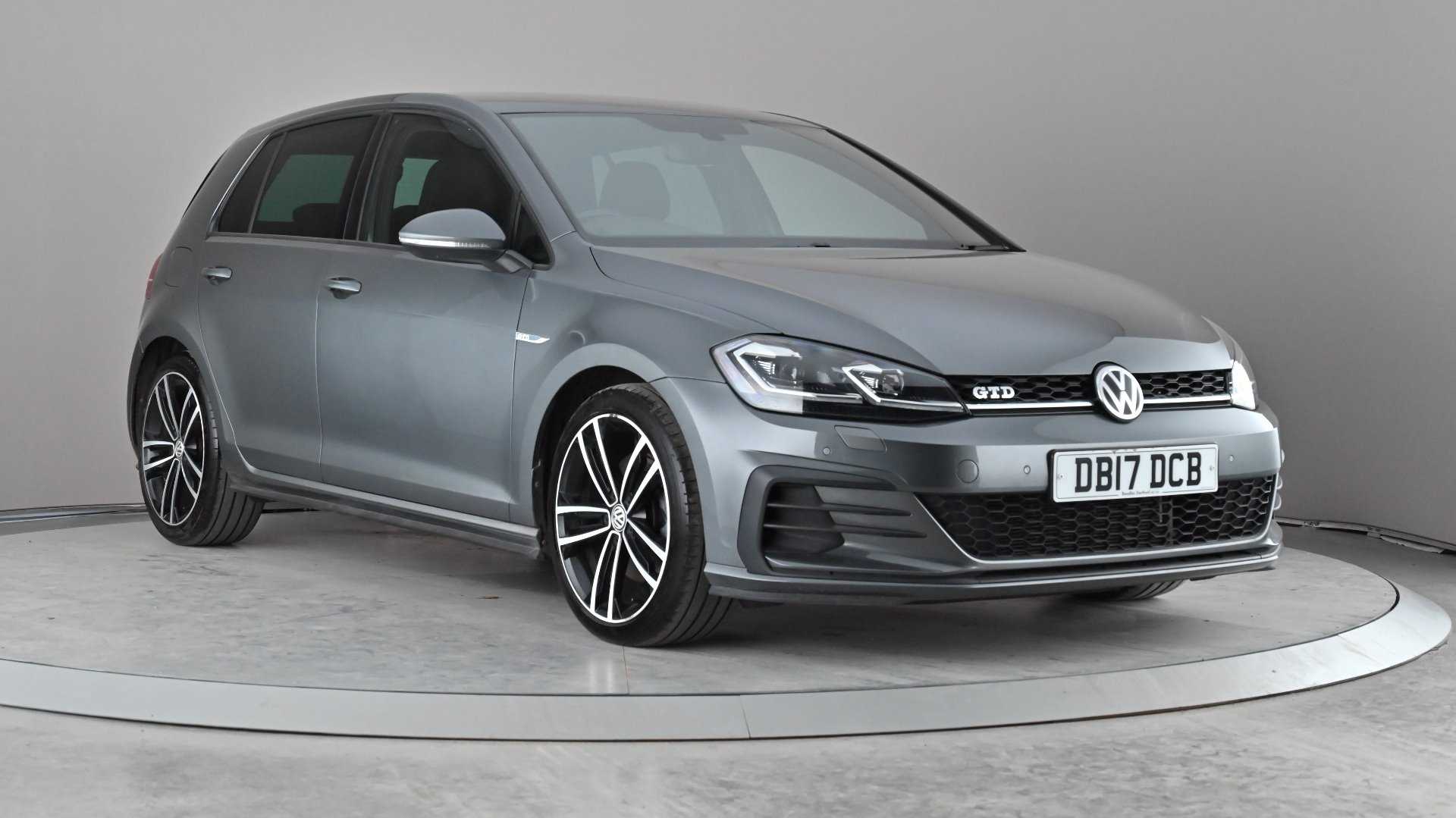 Main listing image - Volkswagen Golf