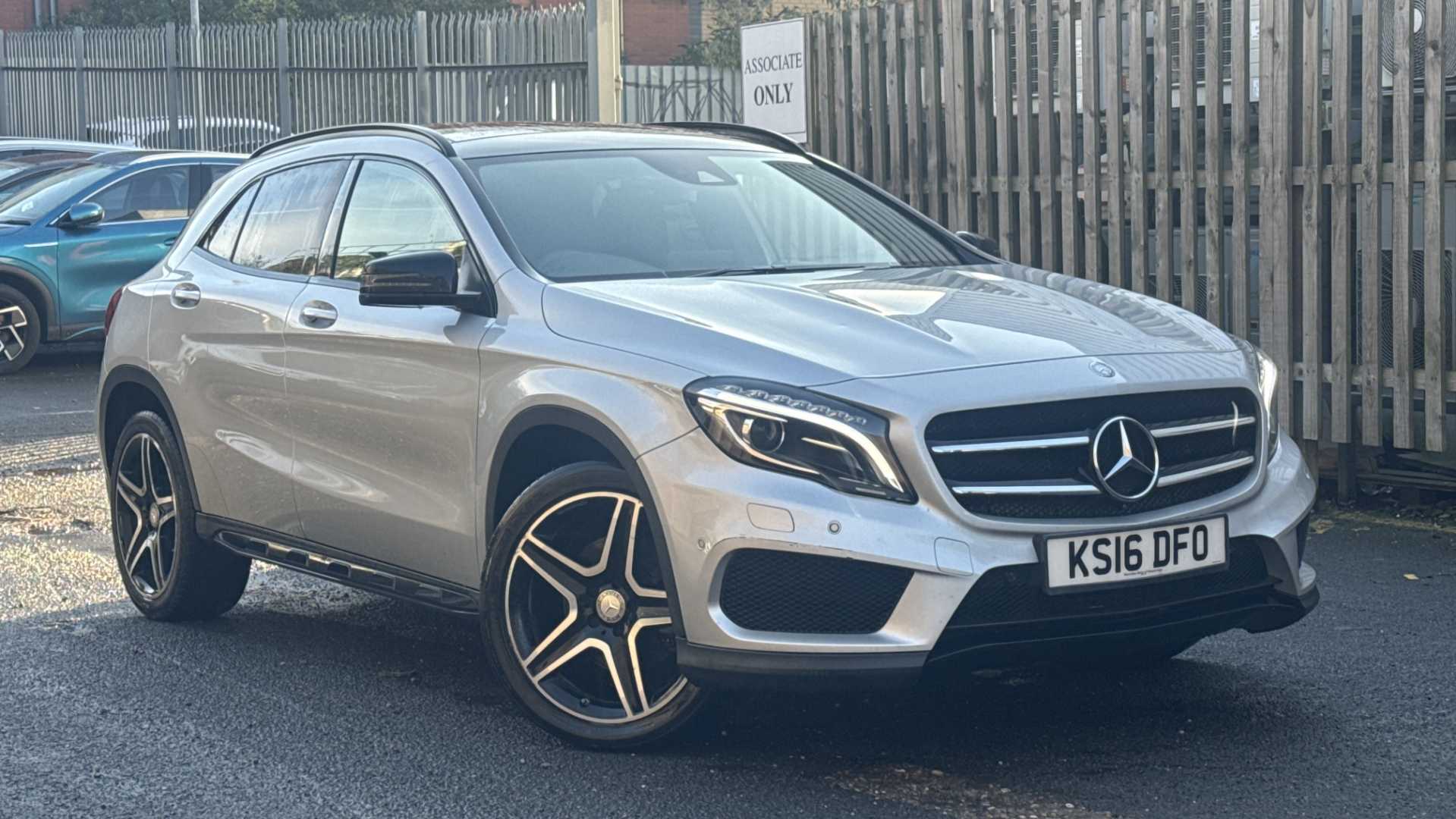 Main listing image - Mercedes-Benz GLA