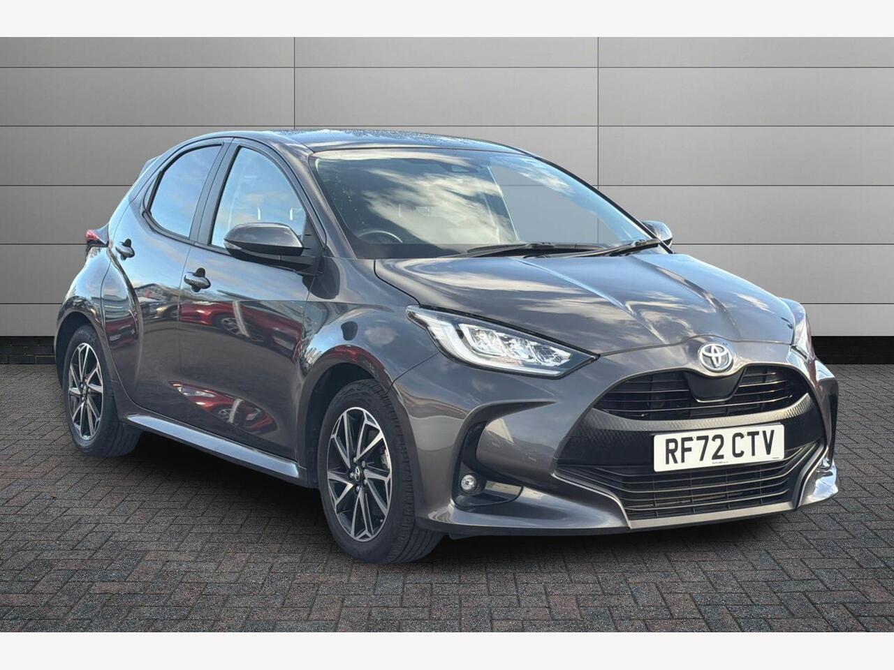 Main listing image - Toyota Yaris