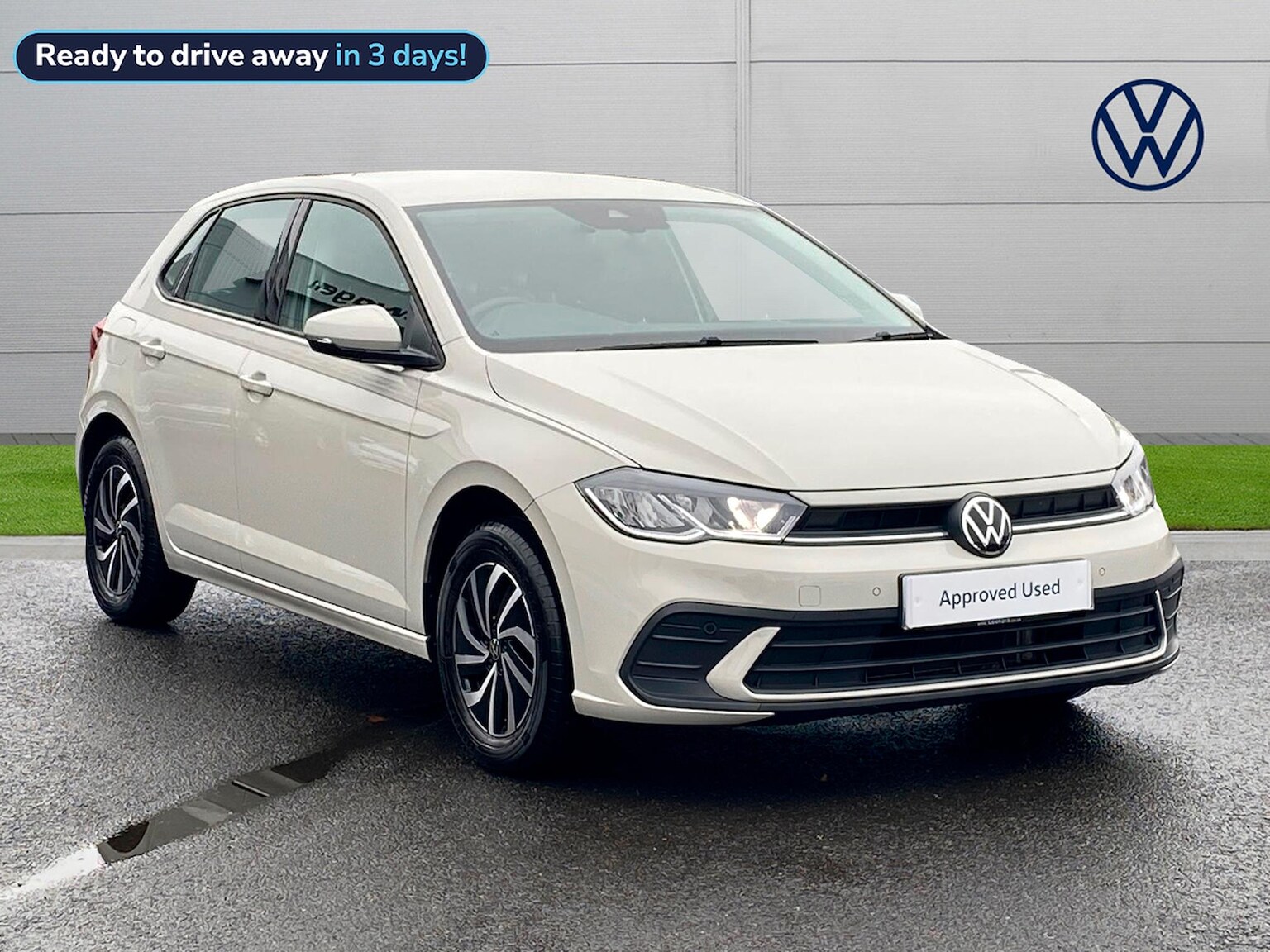 Main listing image - Volkswagen Polo