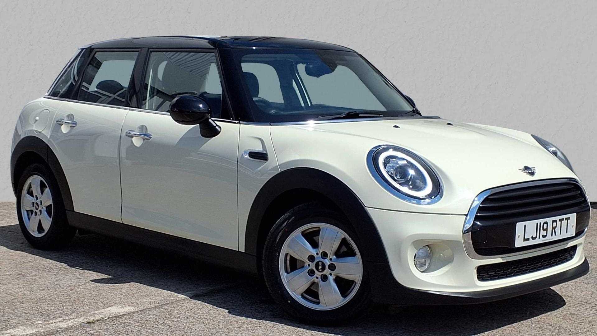 Main listing image - MINI Hatchback 5dr