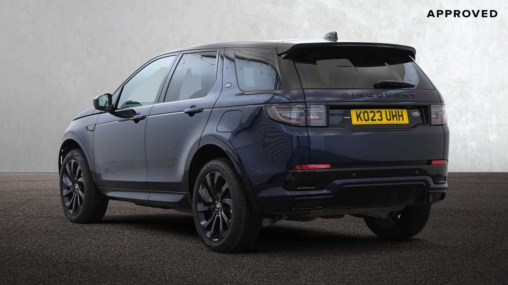Main listing image - Land Rover Discovery Sport