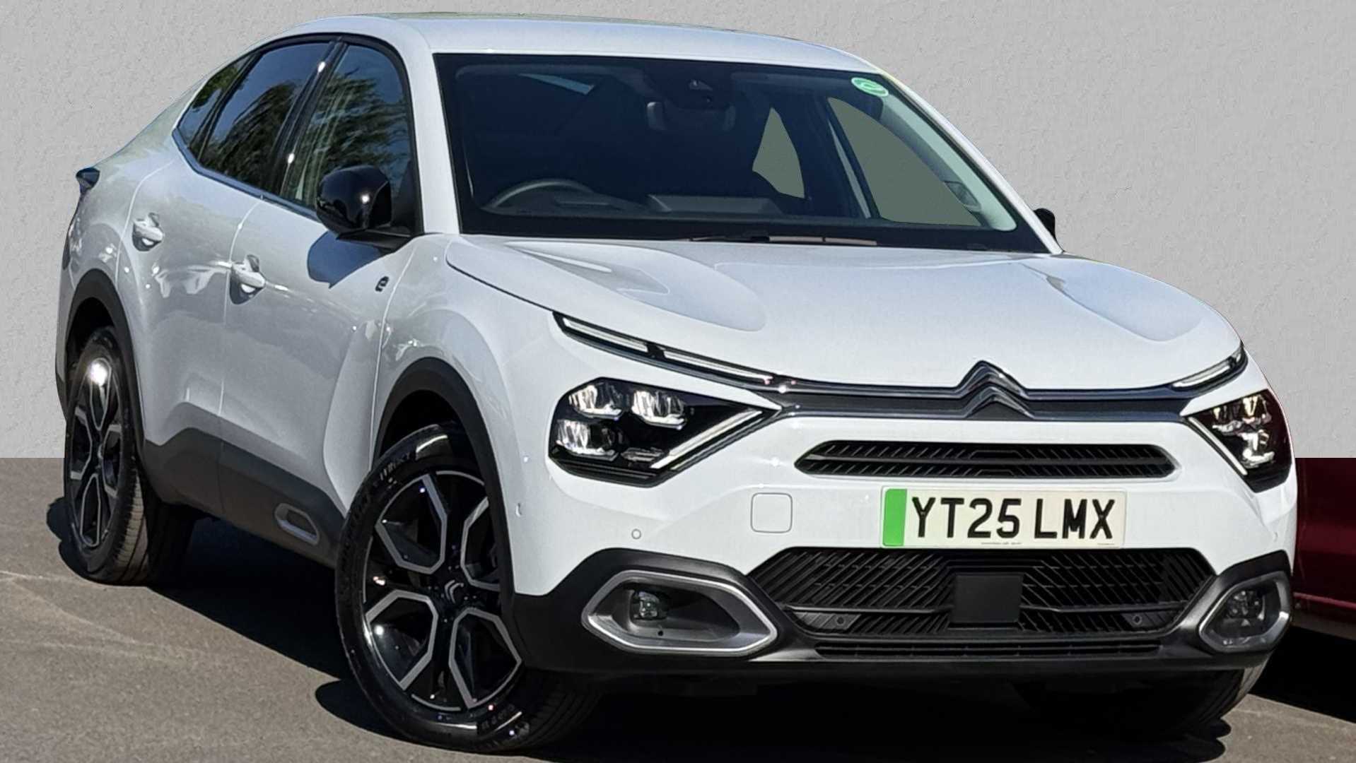 Main listing image - Citroen C4 X