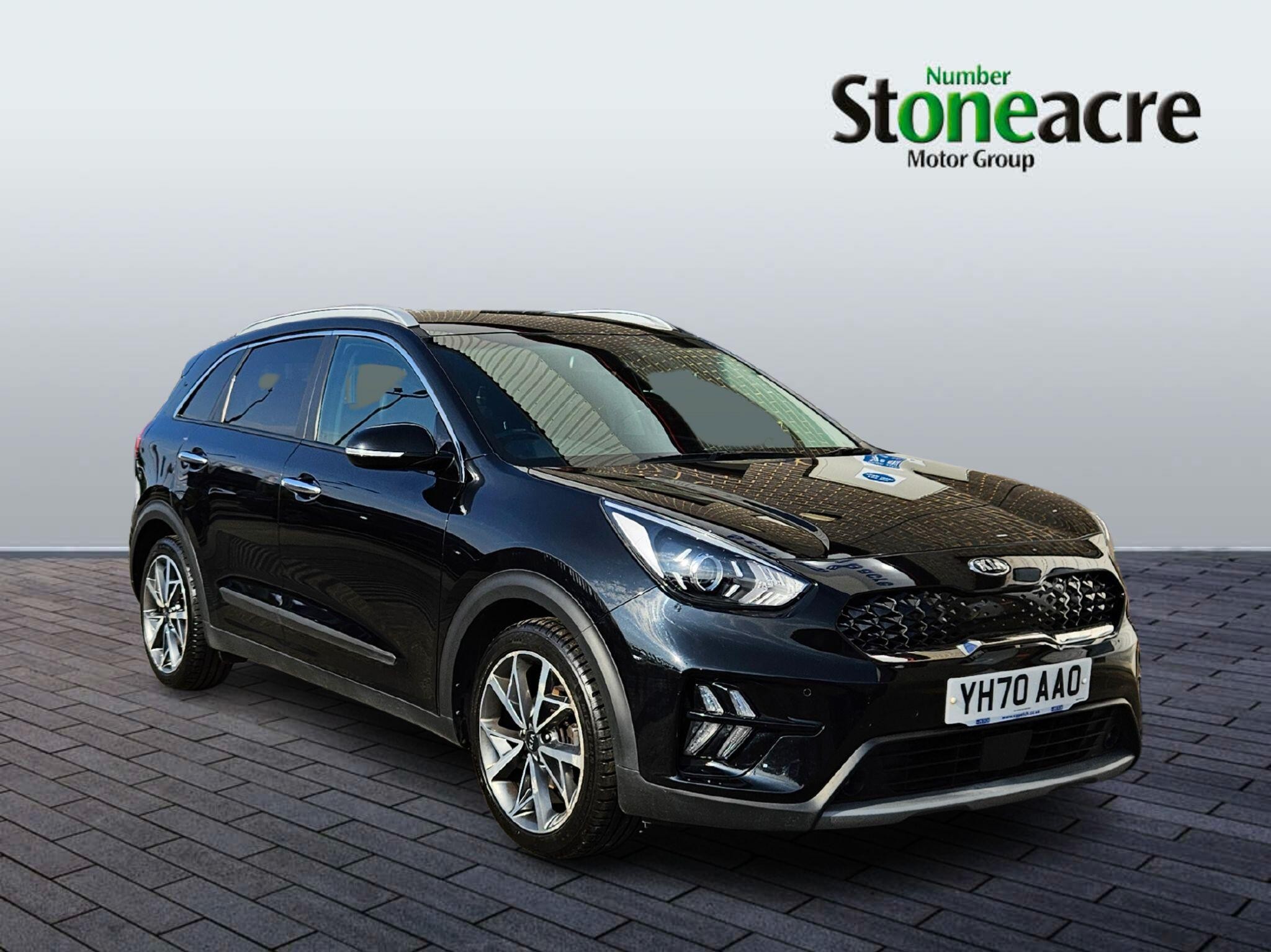 Main listing image - Kia Niro