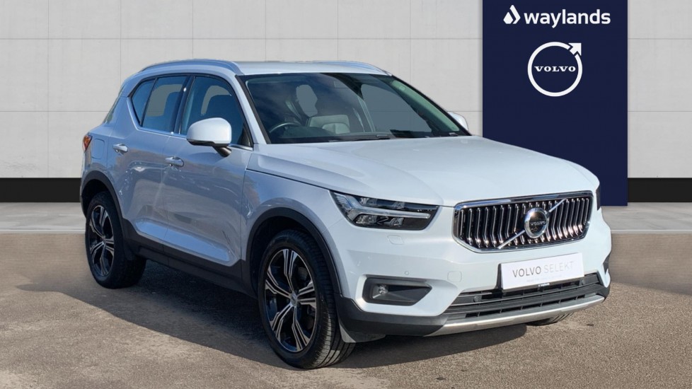 Main listing image - Volvo XC40