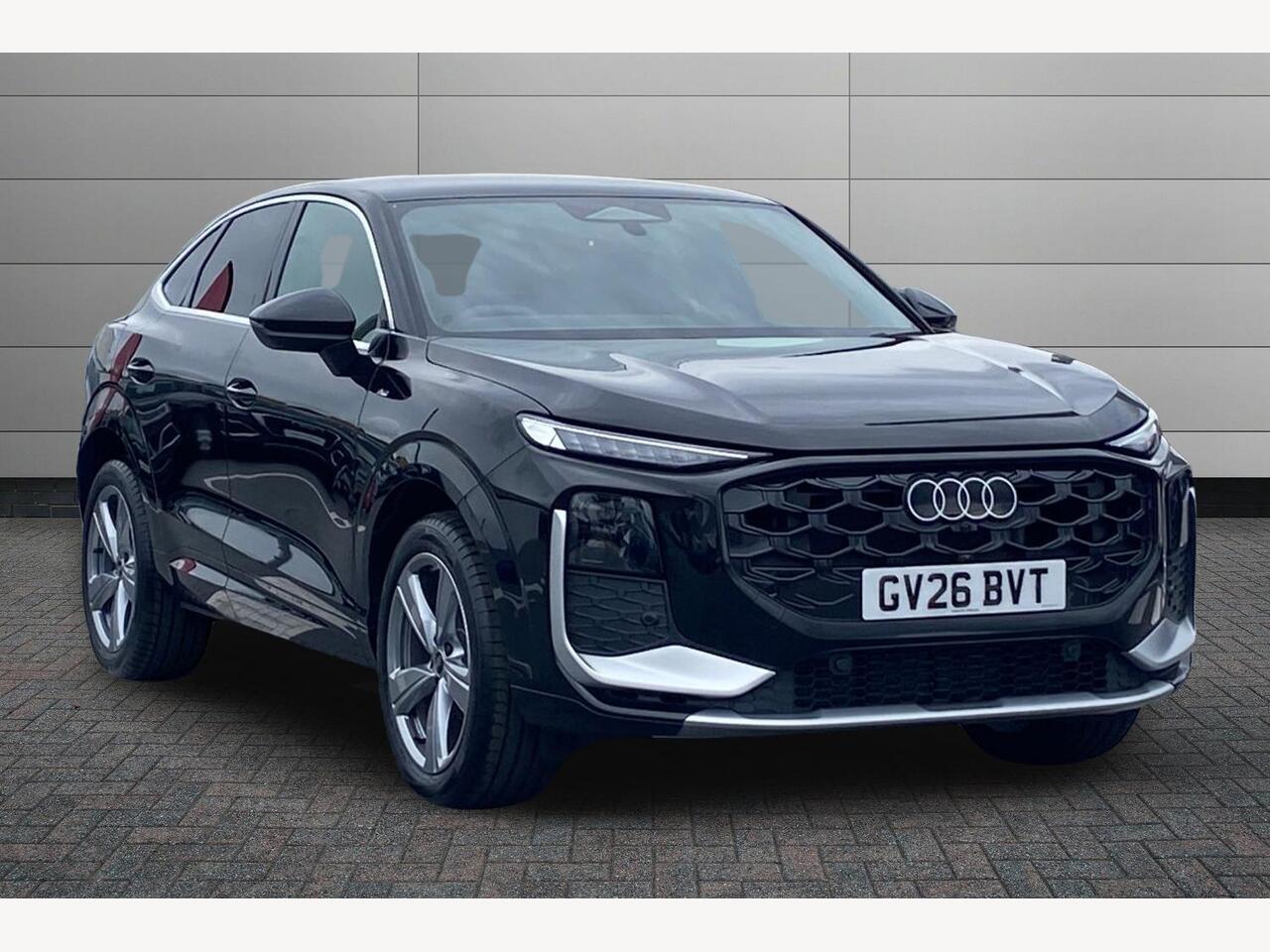 Main listing image - Audi Q3