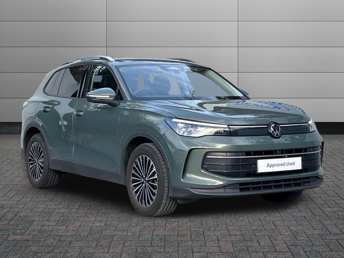 Main listing image - Volkswagen Tiguan