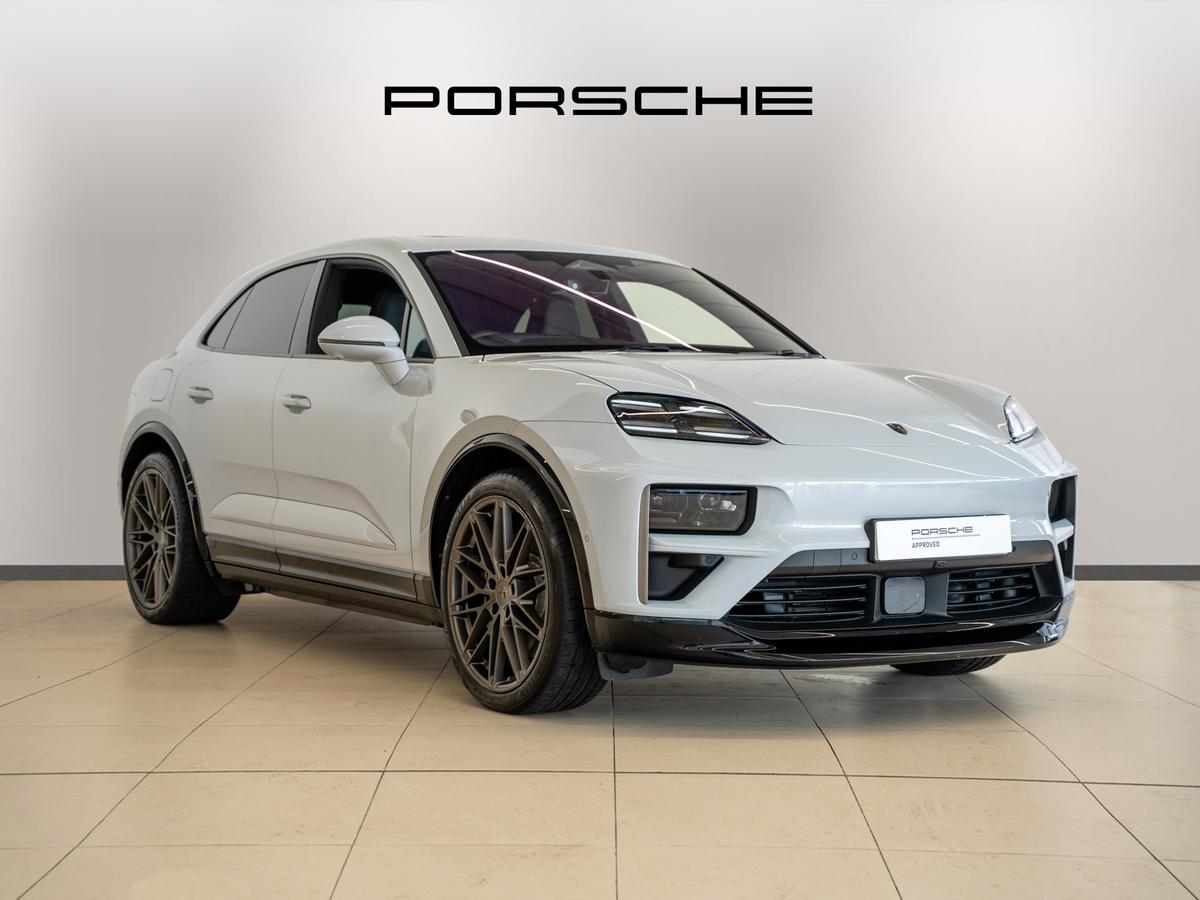 Main listing image - Porsche Macan
