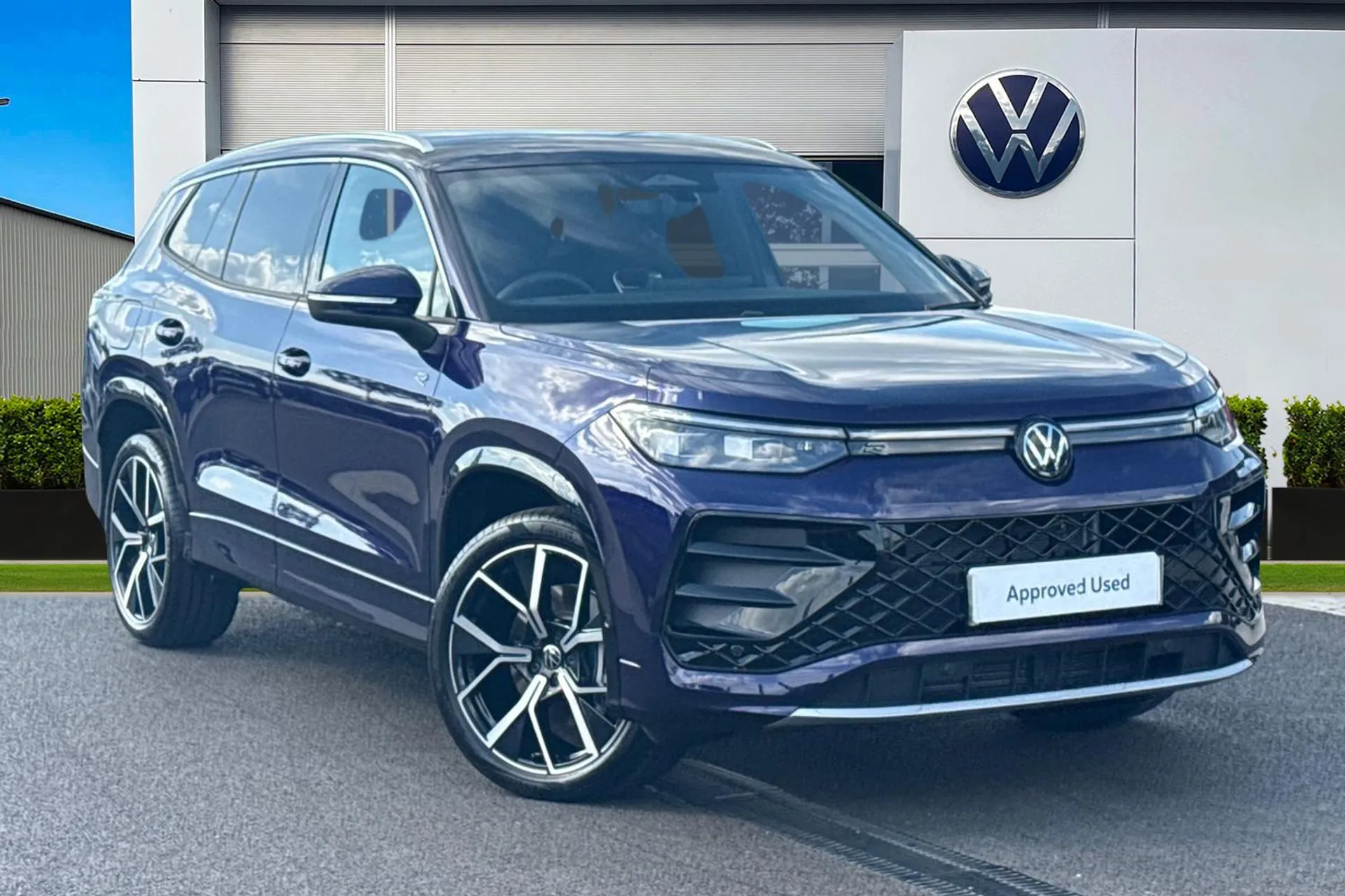 Main listing image - Volkswagen Tayron