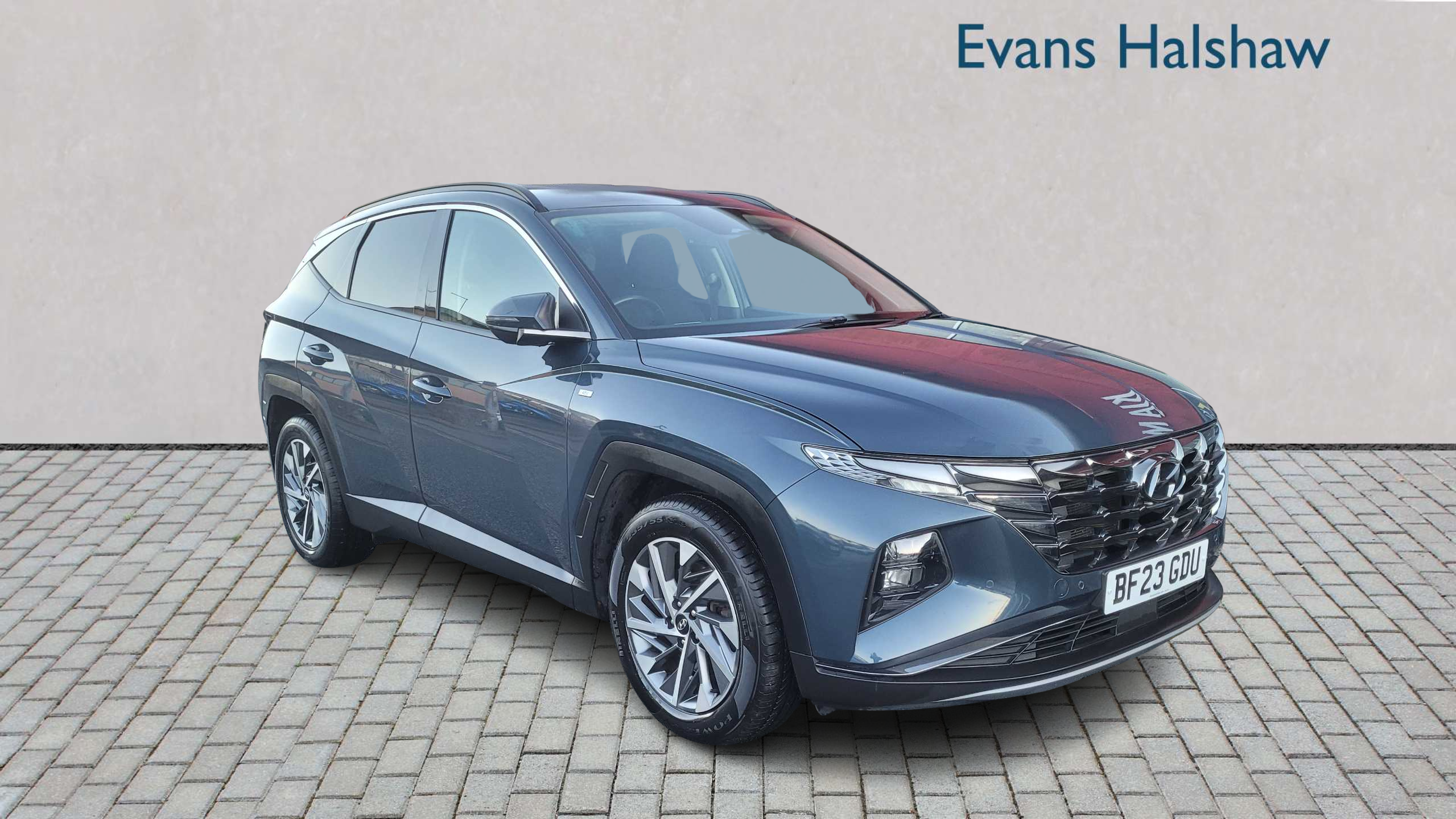 Main listing image - Hyundai Tucson