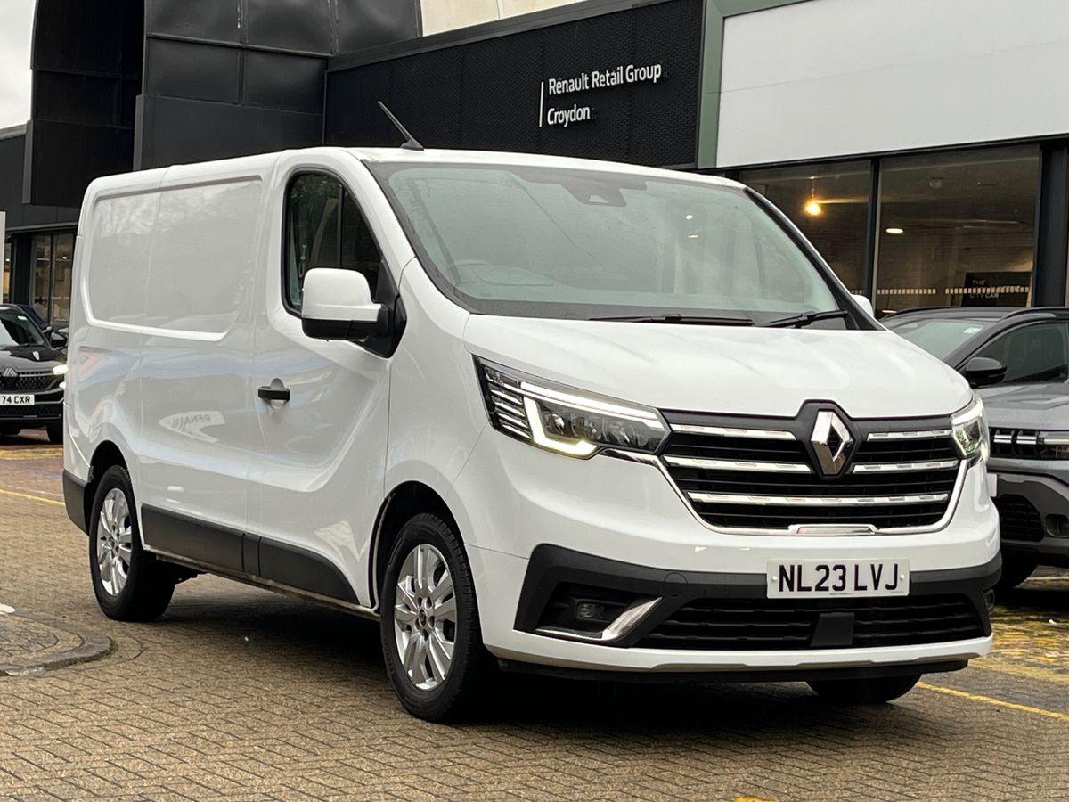 Main listing image - Renault Trafic