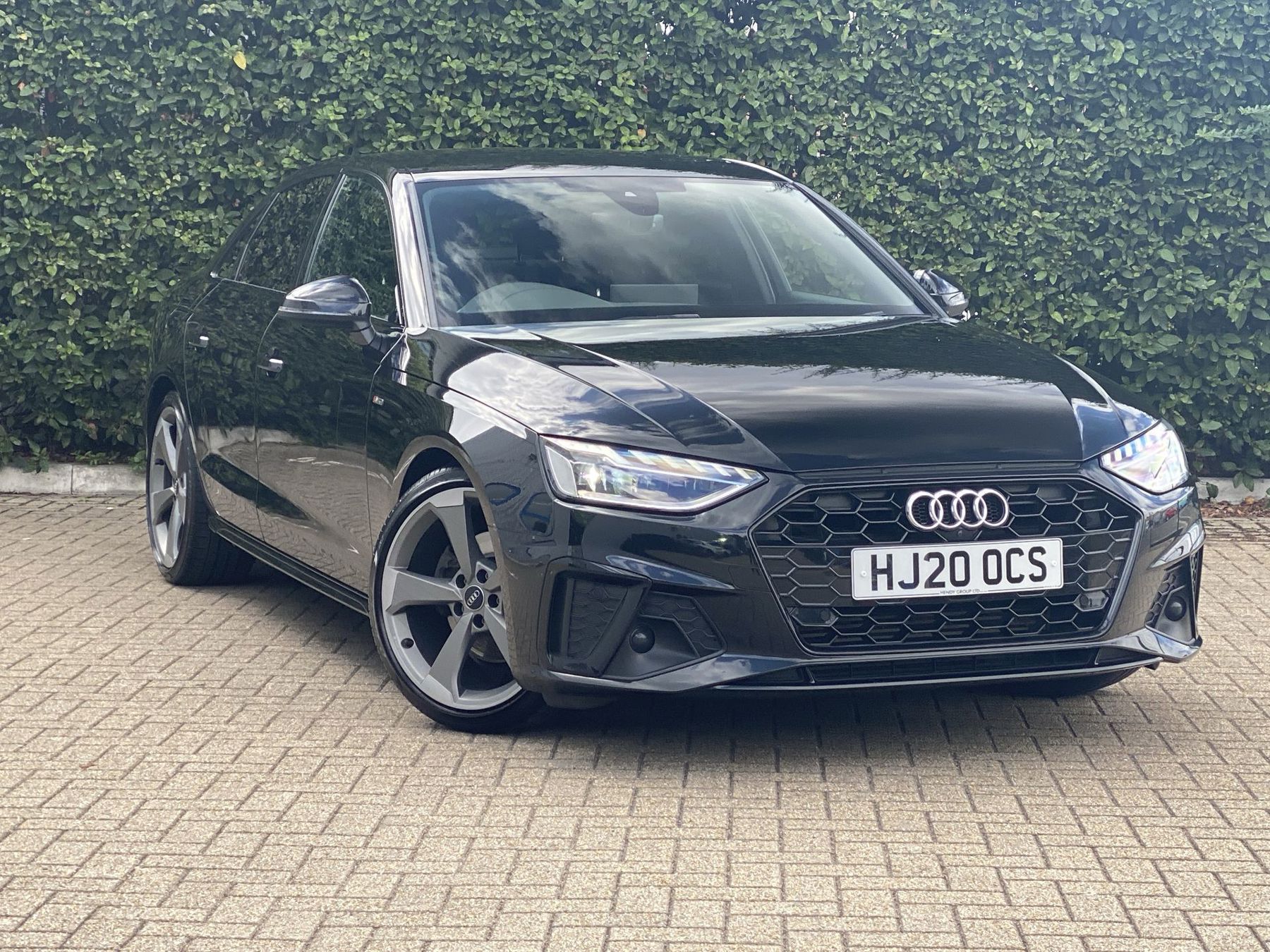 Main listing image - Audi A4
