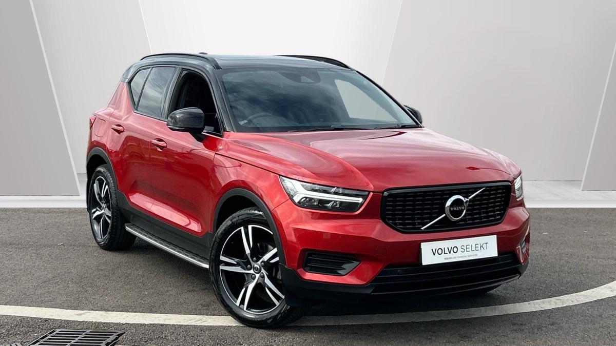 Main listing image - Volvo XC40
