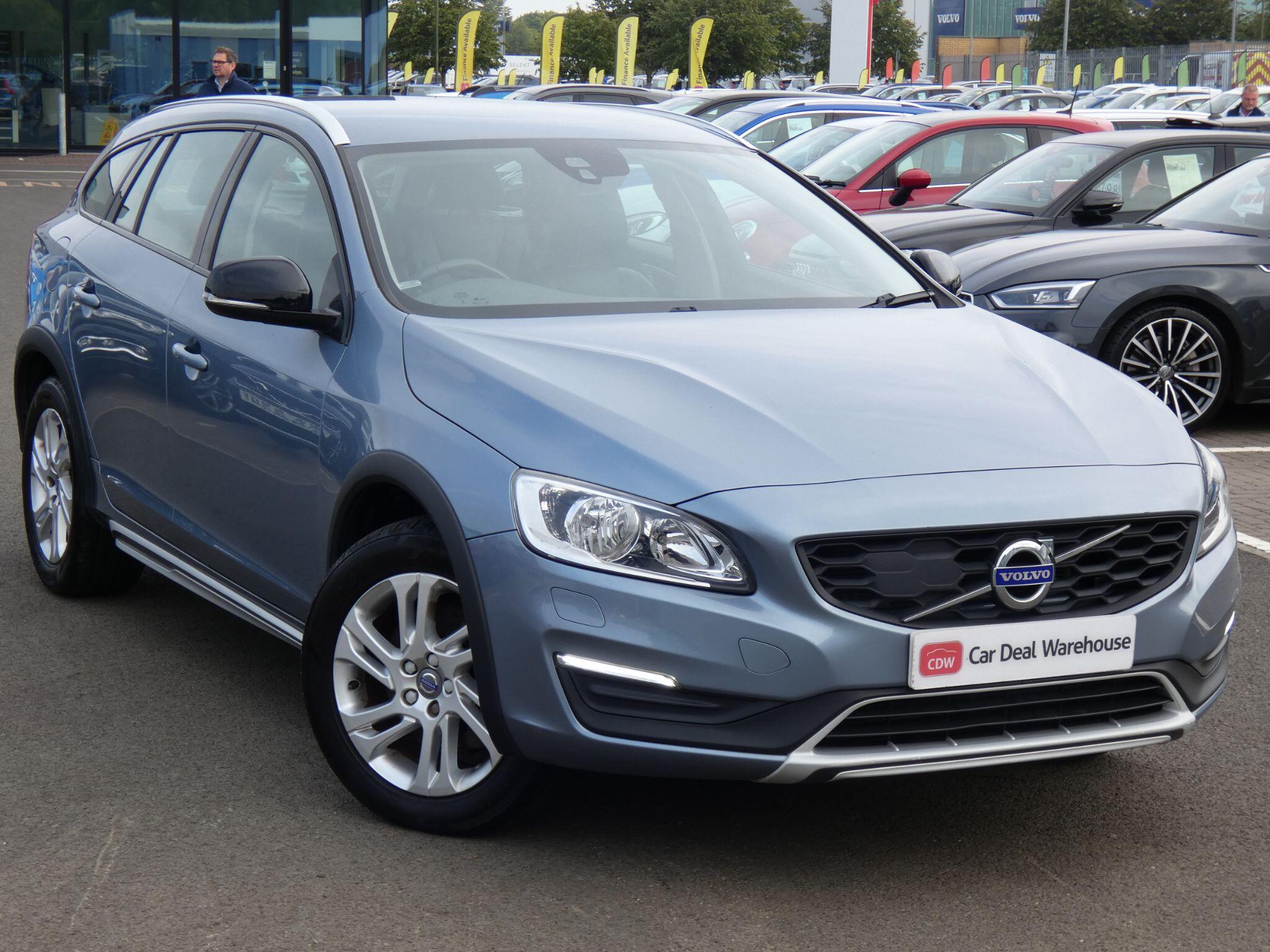 Main listing image - Volvo V60