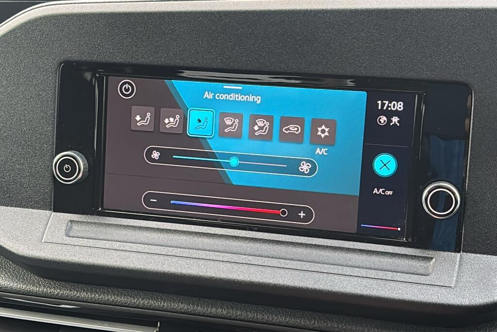 Main listing image - Volkswagen Caddy Life