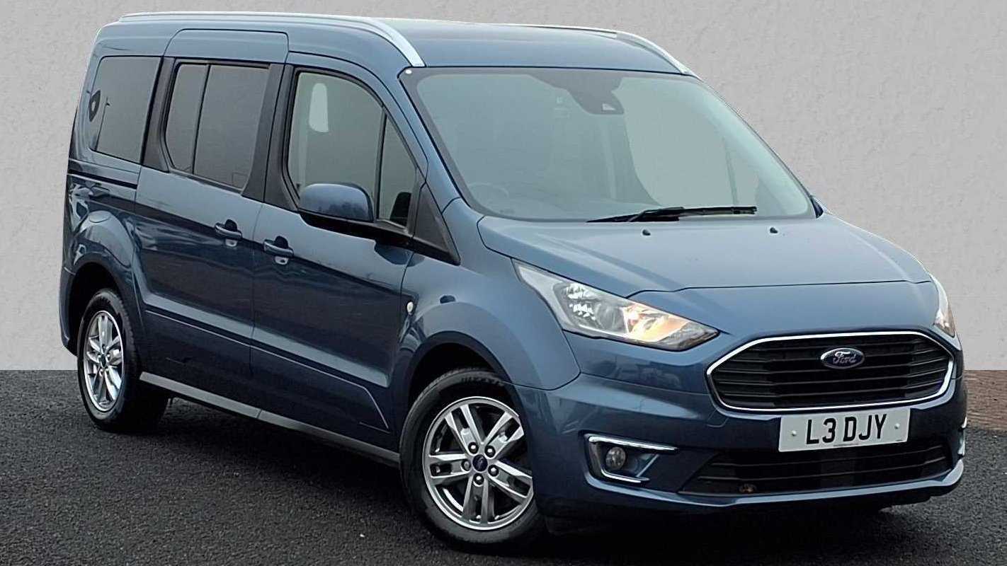 Main listing image - Ford Grand Tourneo Connect