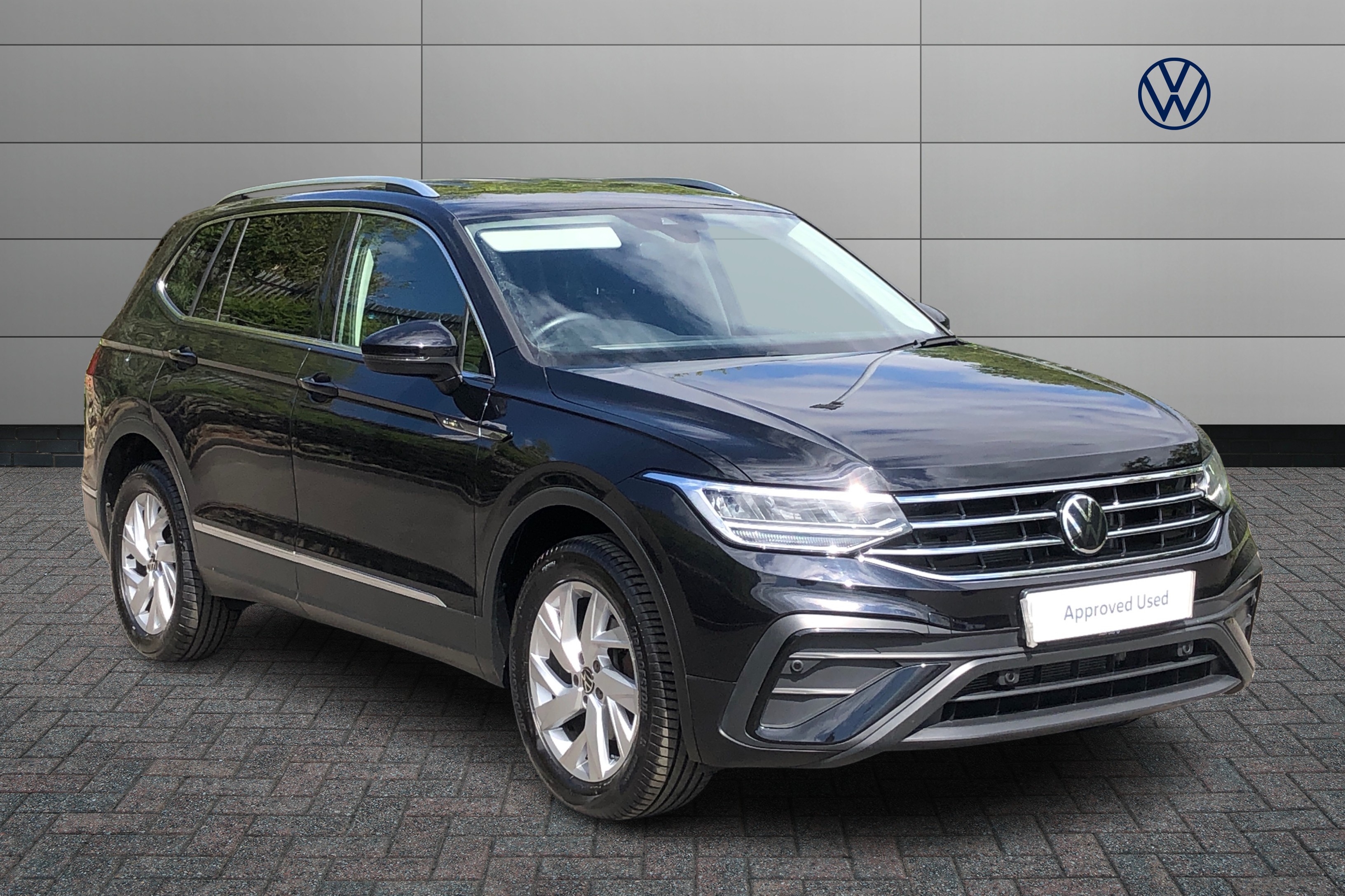 Main listing image - Volkswagen Tiguan Allspace