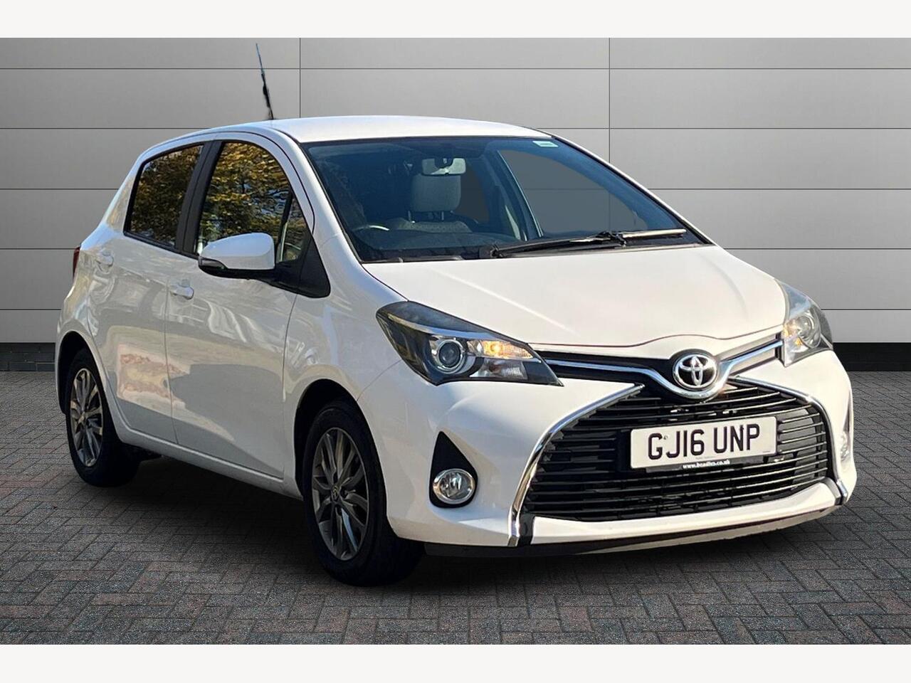Main listing image - Toyota Yaris