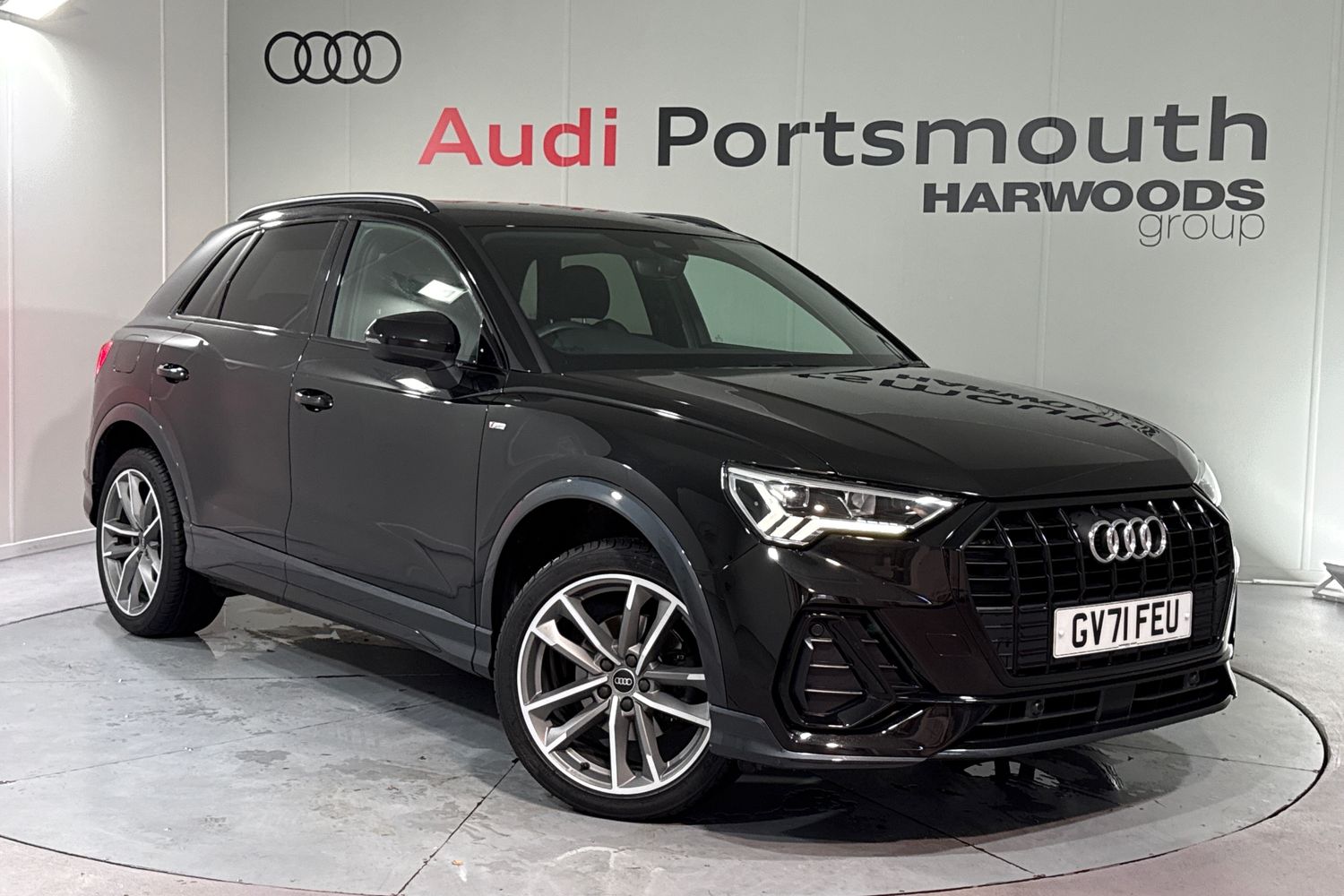 Main listing image - Audi Q3