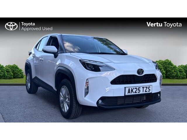 Main listing image - Toyota Yaris Cross