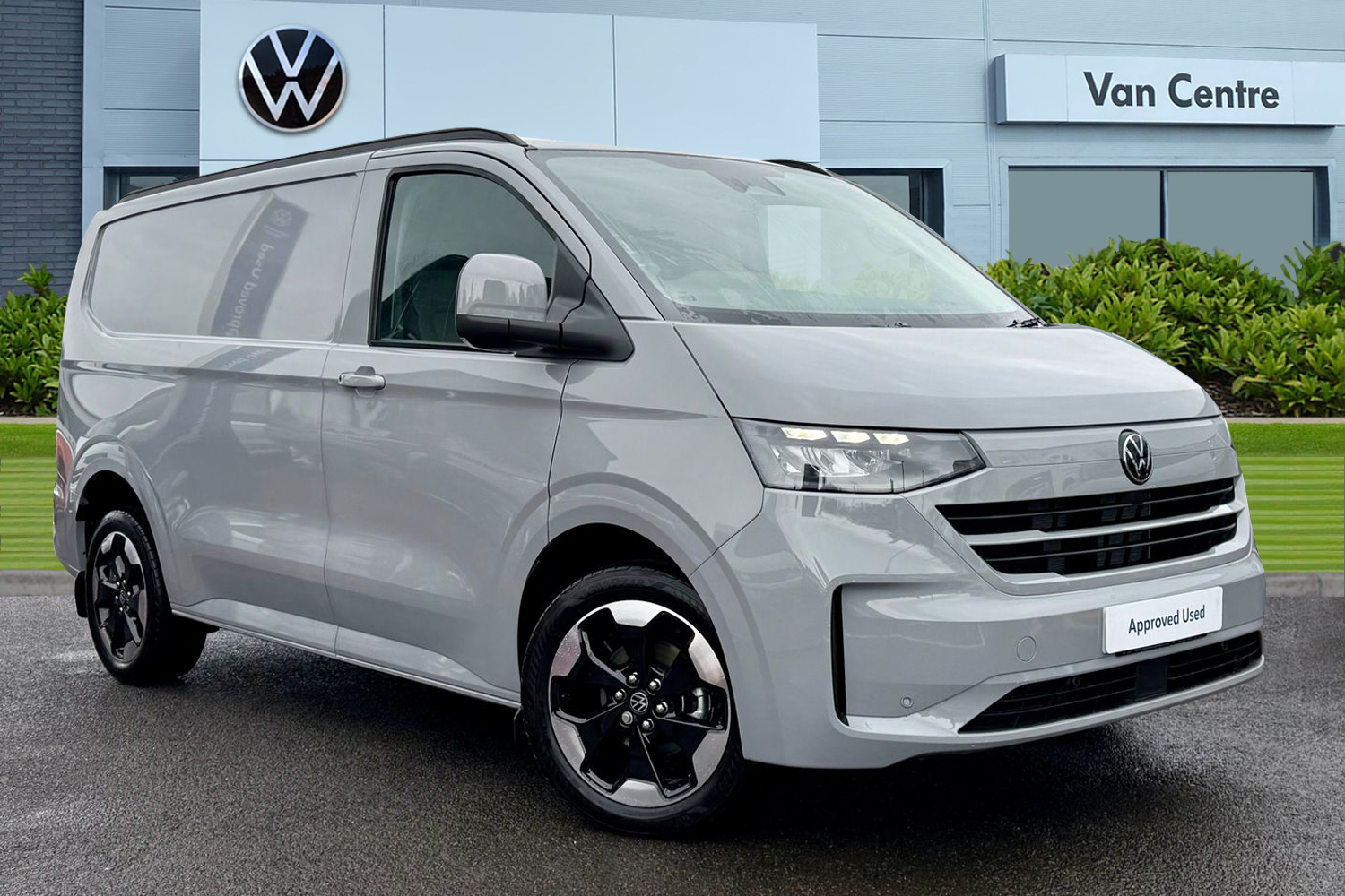 Main listing image - Volkswagen Transporter