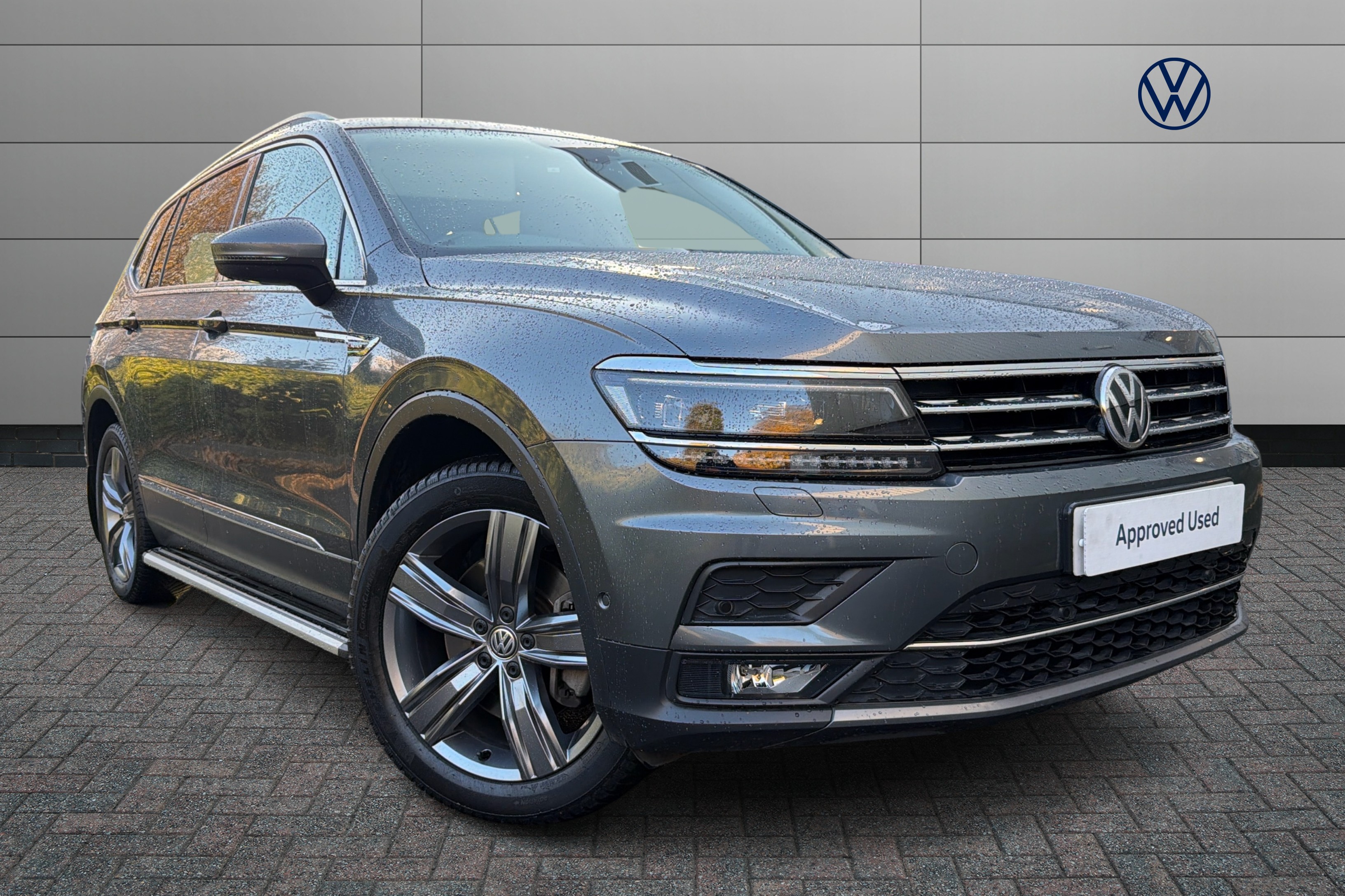 Main listing image - Volkswagen Tiguan Allspace