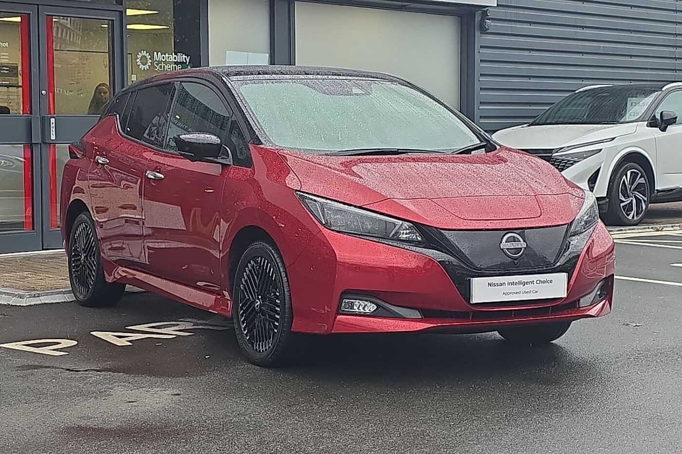 Main listing image - Nissan Leaf