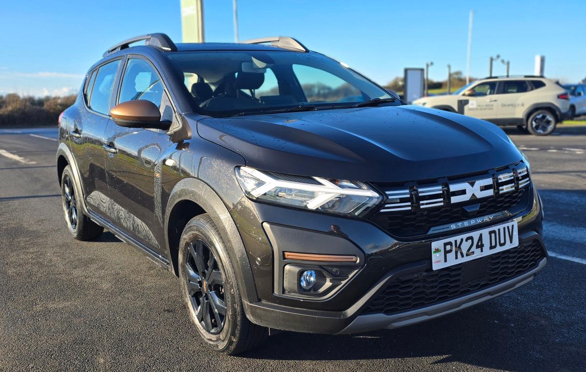 Main listing image - Dacia Sandero Stepway