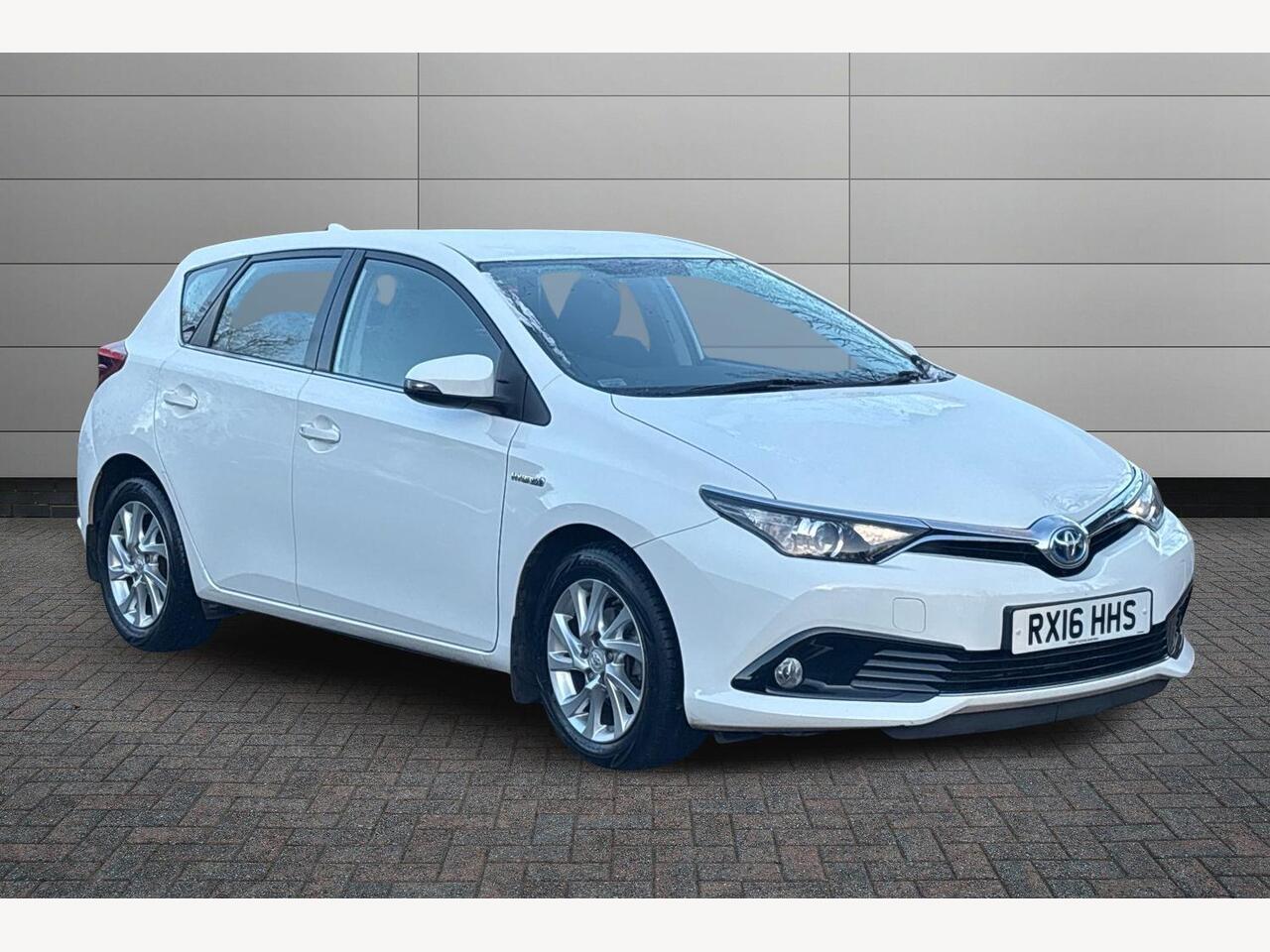 Main listing image - Toyota Auris