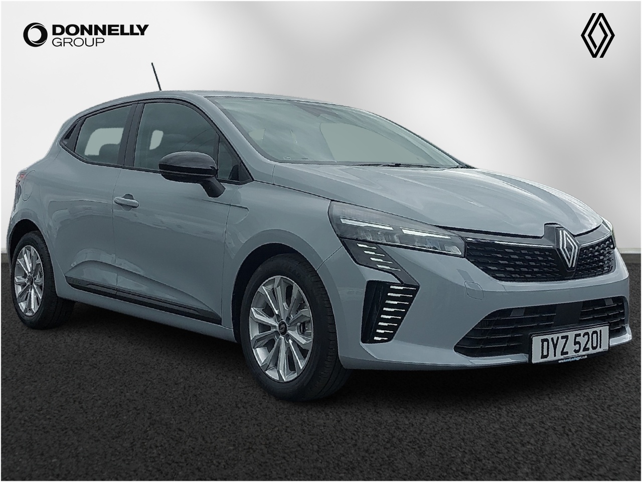 Main listing image - Renault Clio