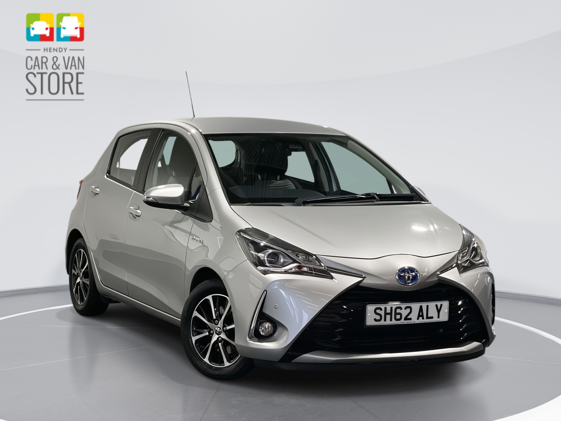 Main listing image - Toyota Yaris