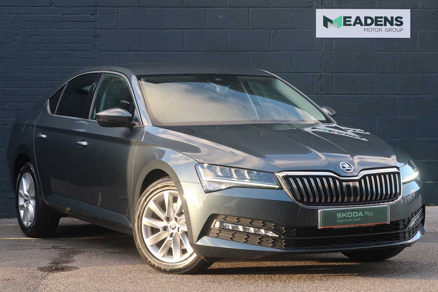 Main listing image - Skoda Superb