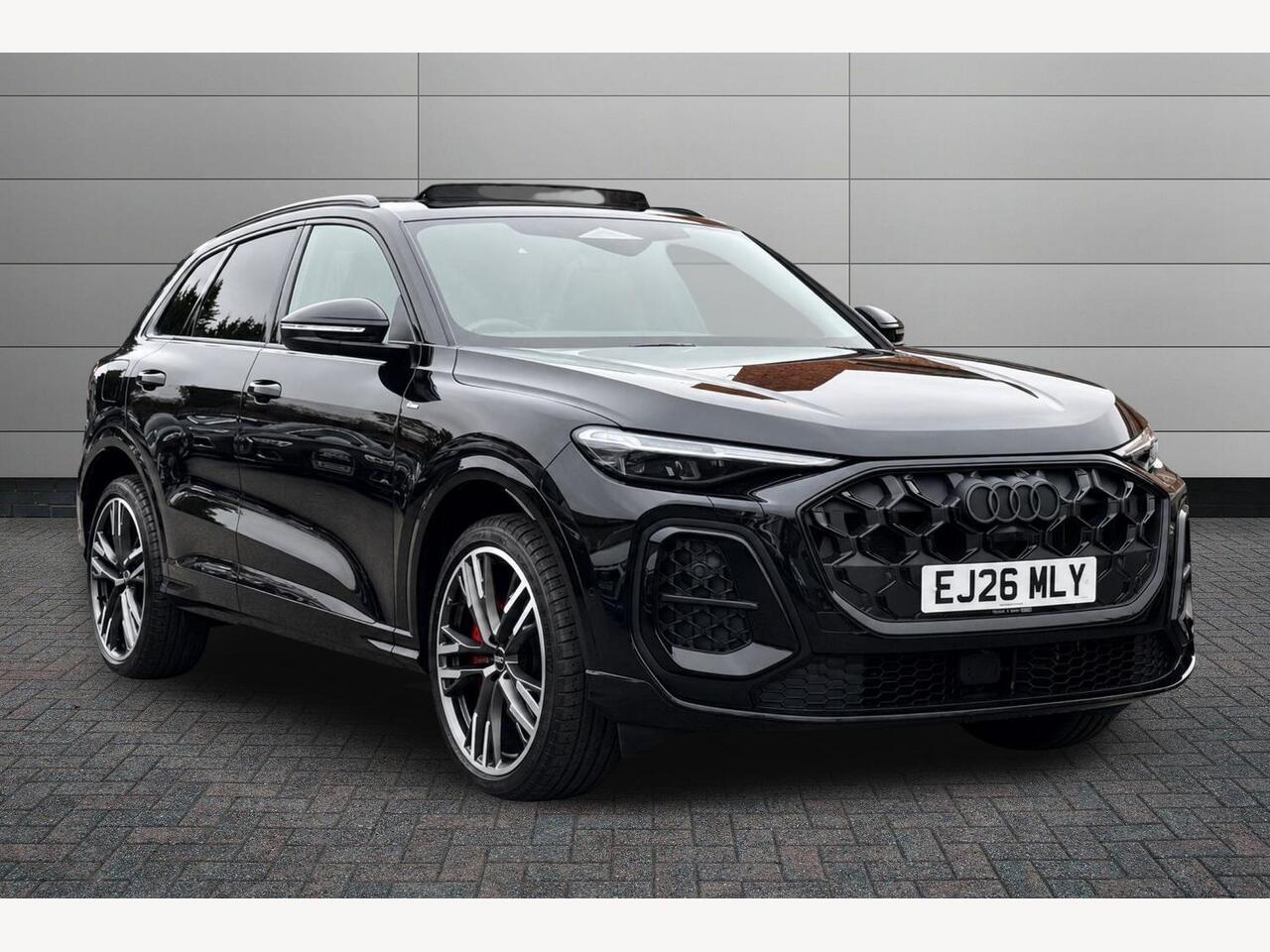 Main listing image - Audi Q5