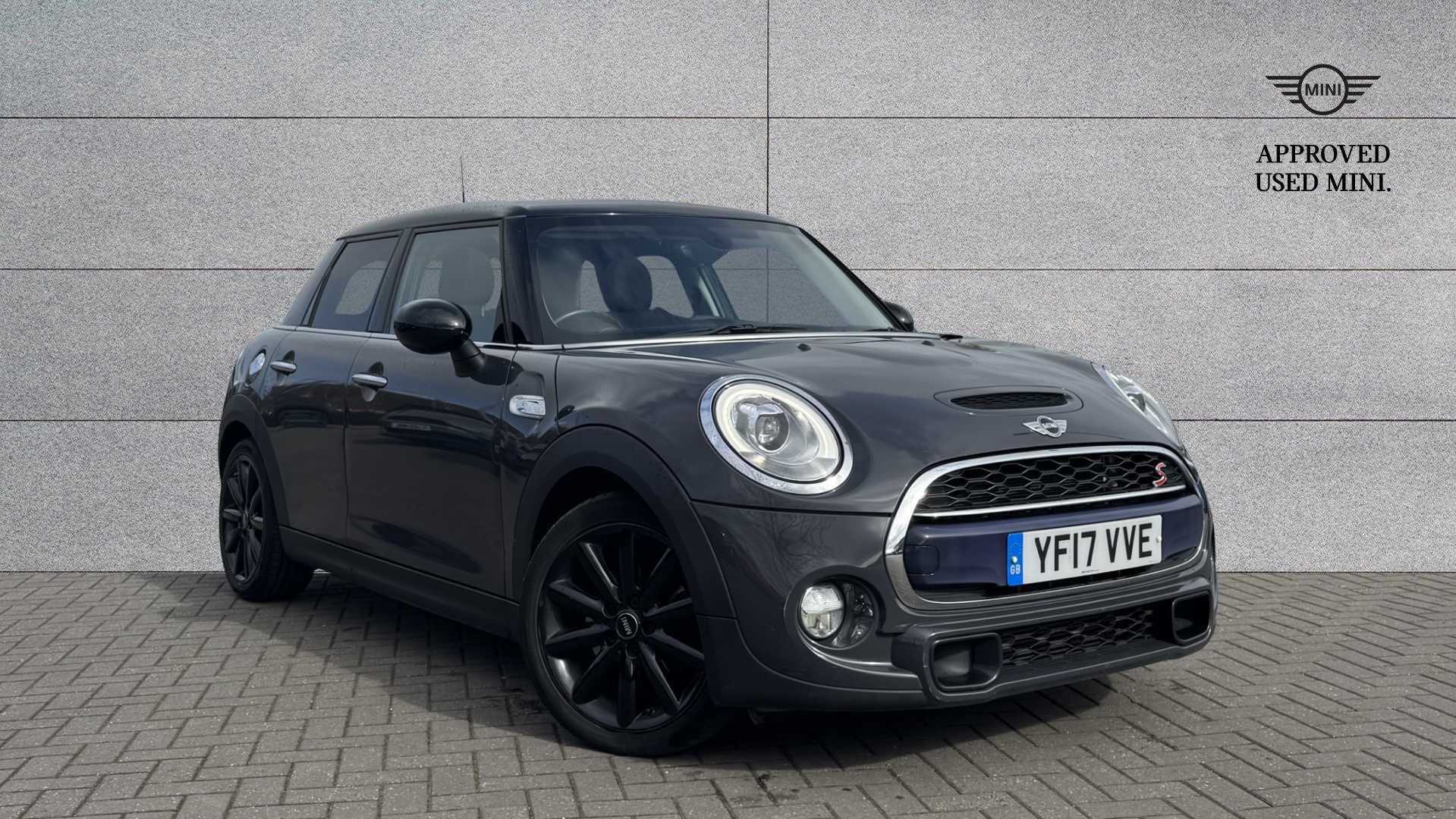 Main listing image - MINI Hatchback 5dr