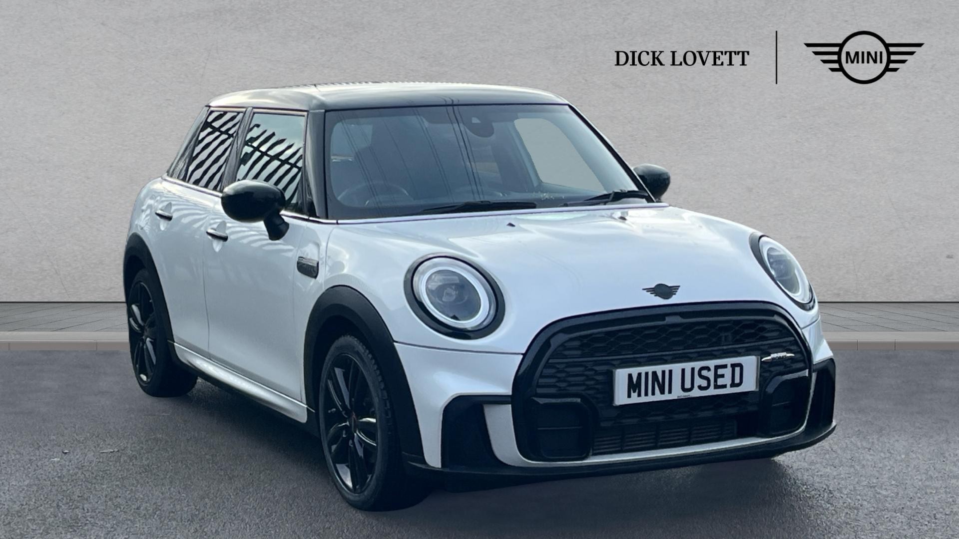 Main listing image - MINI Hatchback 5dr