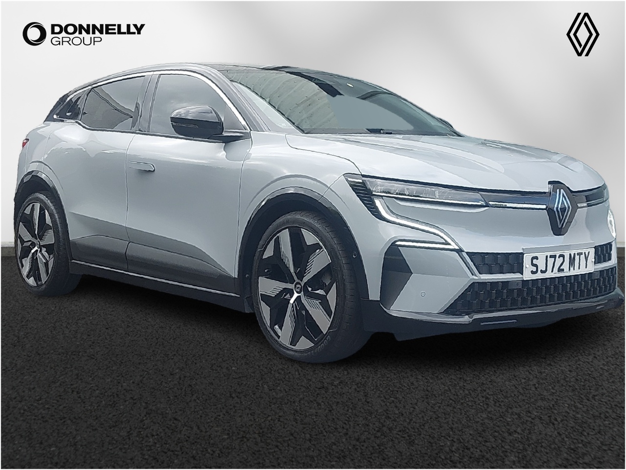 Main listing image - Renault Megane E Tech