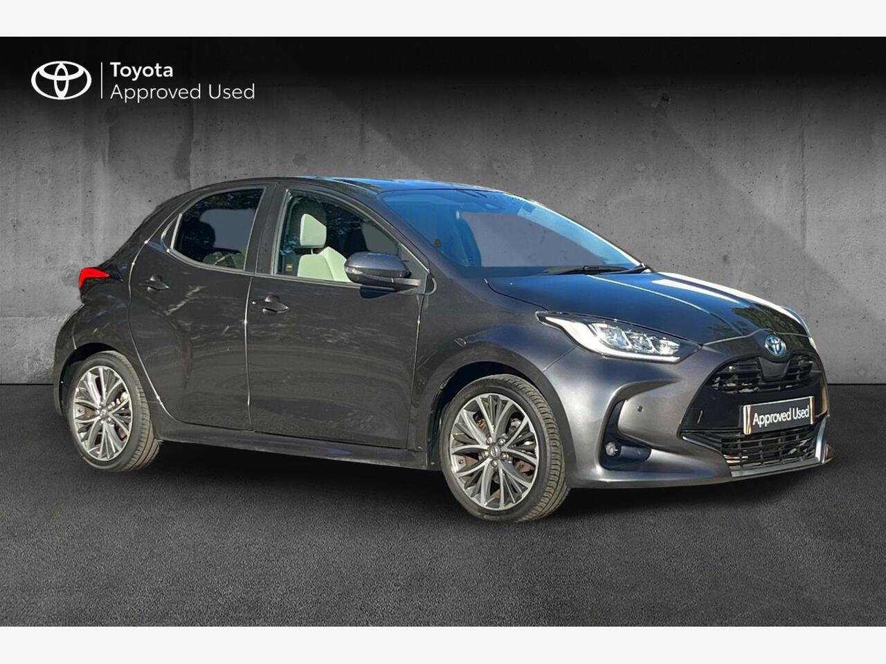 Main listing image - Toyota Yaris