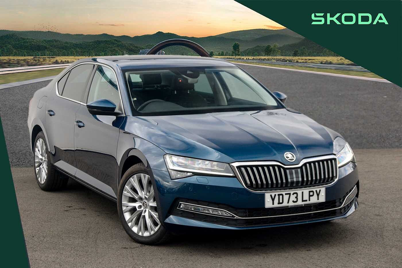 Main listing image - Skoda Superb