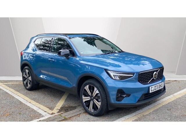 Main listing image - Volvo XC40