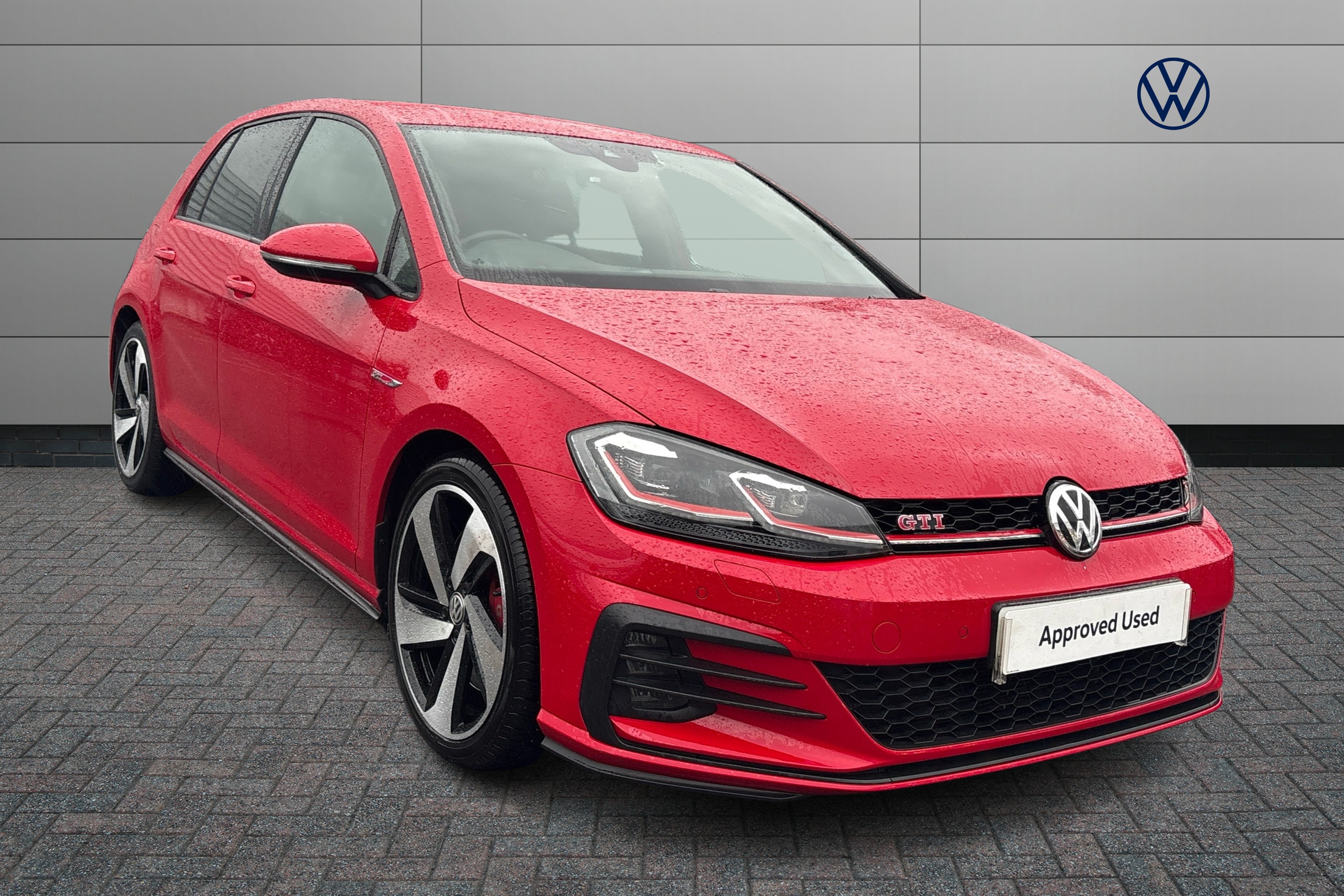Main listing image - Volkswagen Golf GTI