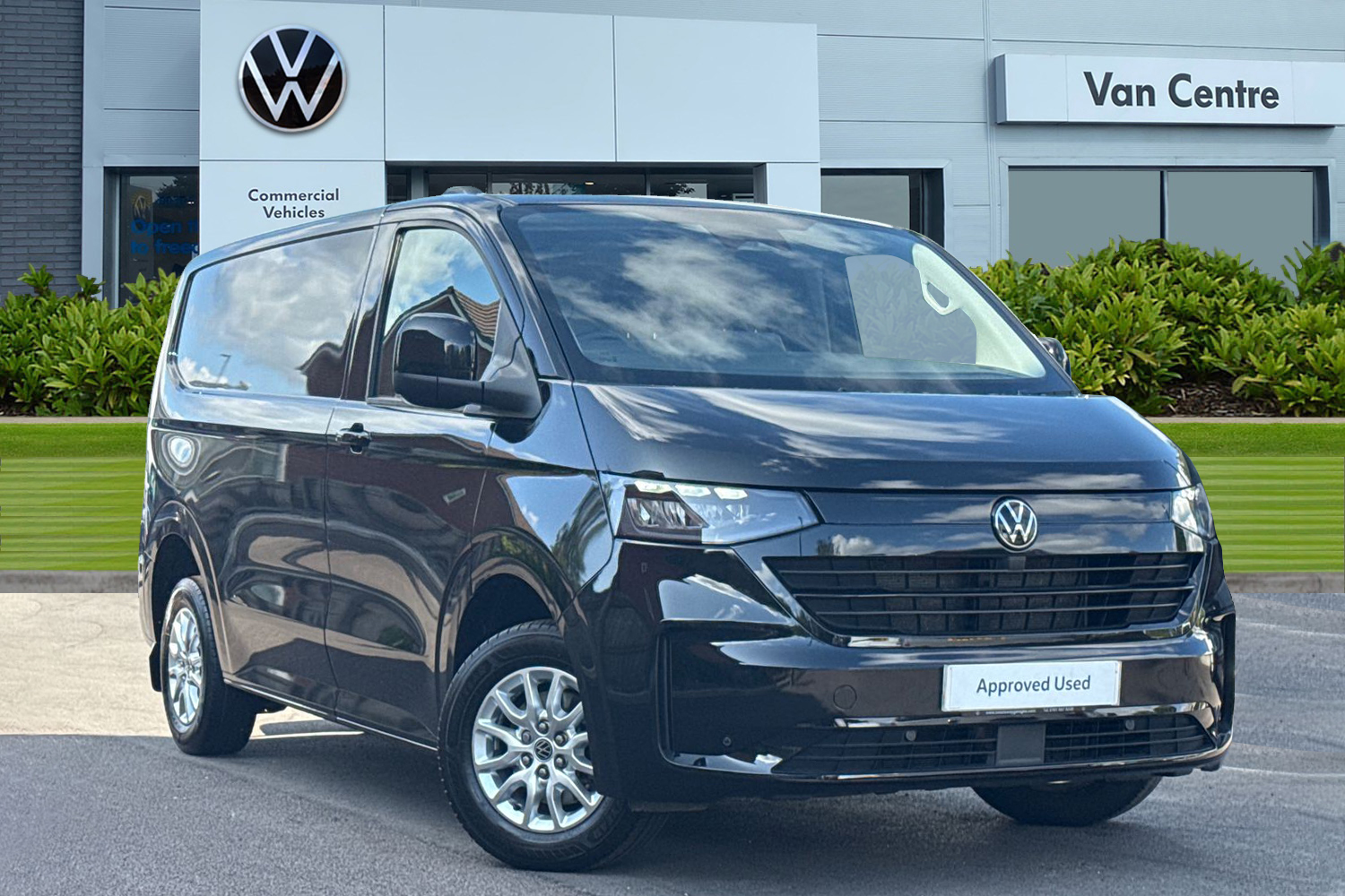 Main listing image - Volkswagen Transporter