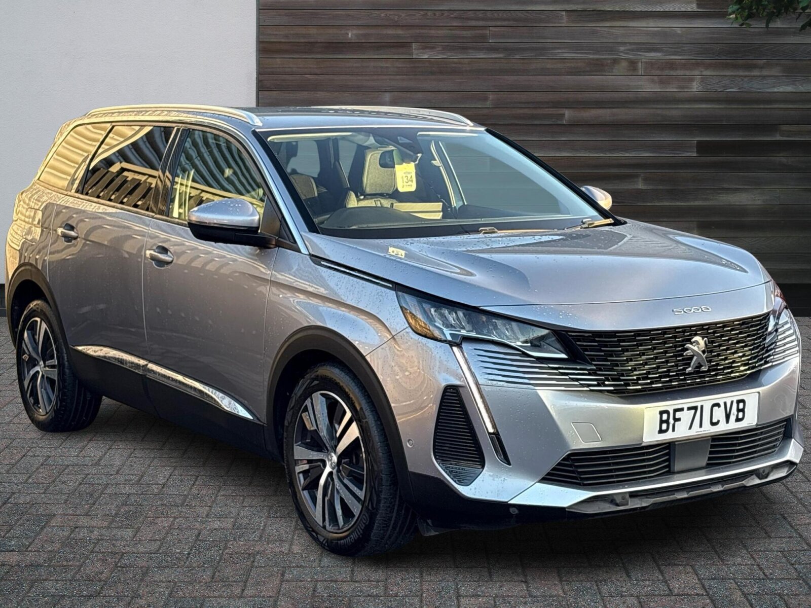 Main listing image - Peugeot 5008
