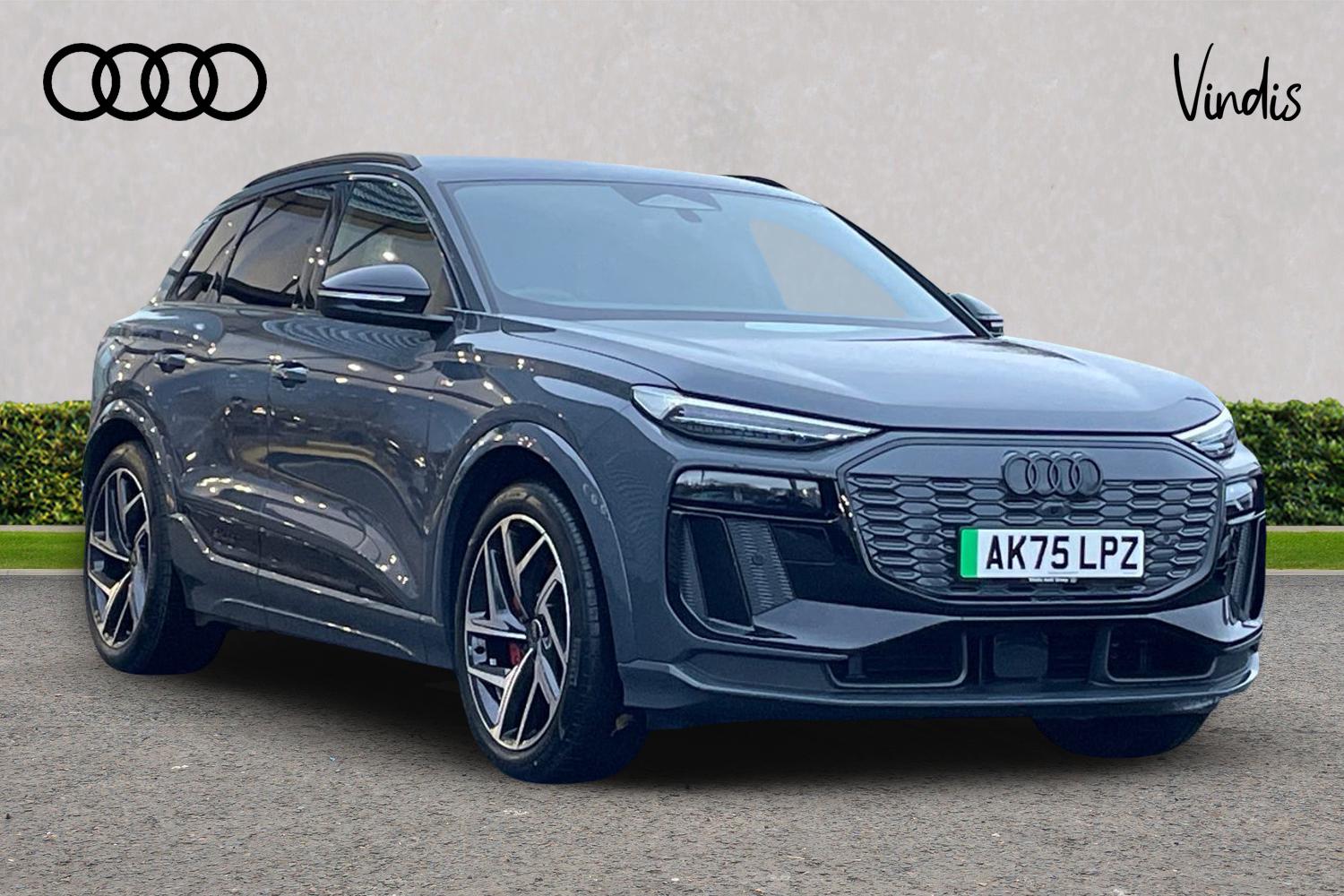 Main listing image - Audi Q6 e-tron