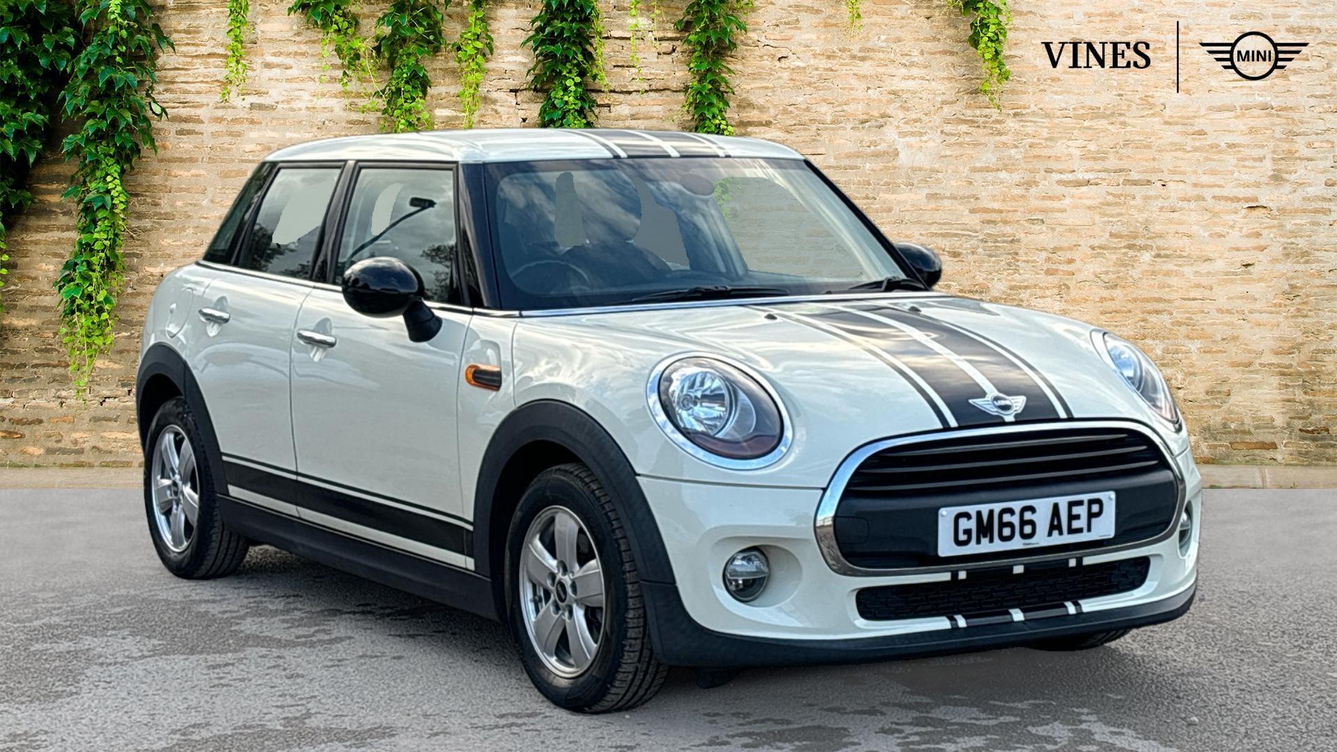 Main listing image - MINI Hatchback 5dr