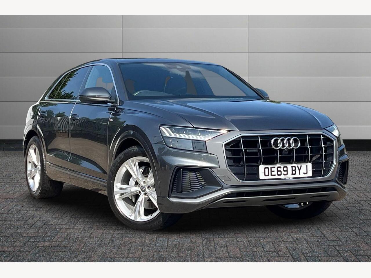 Main listing image - Audi Q8