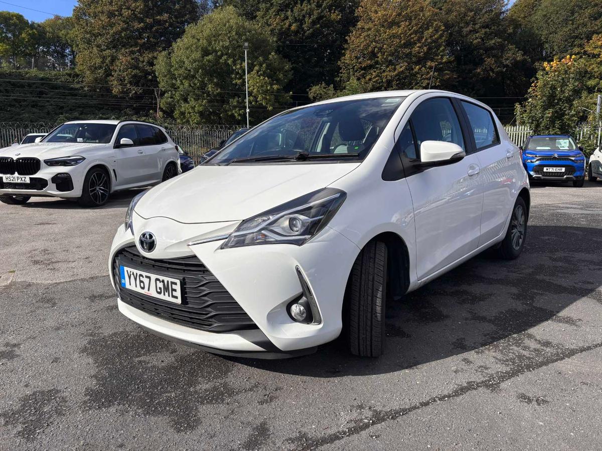 Main listing image - Toyota Yaris