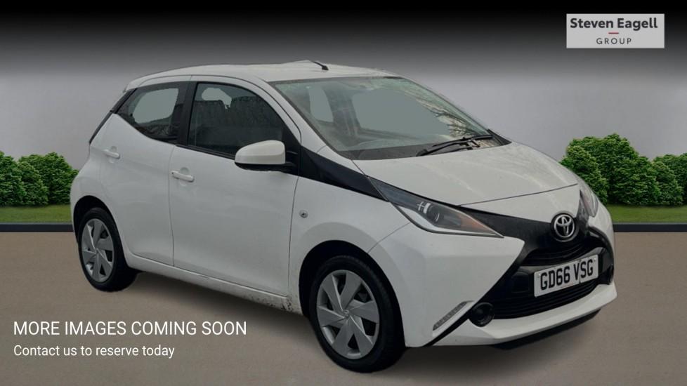 Main listing image - Toyota Aygo