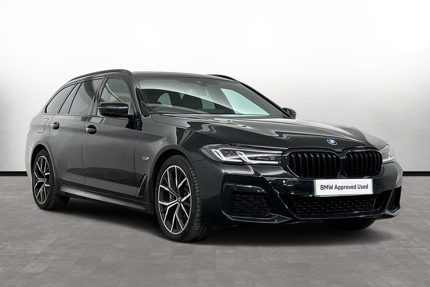 Main listing image - BMW 5 Series Touring