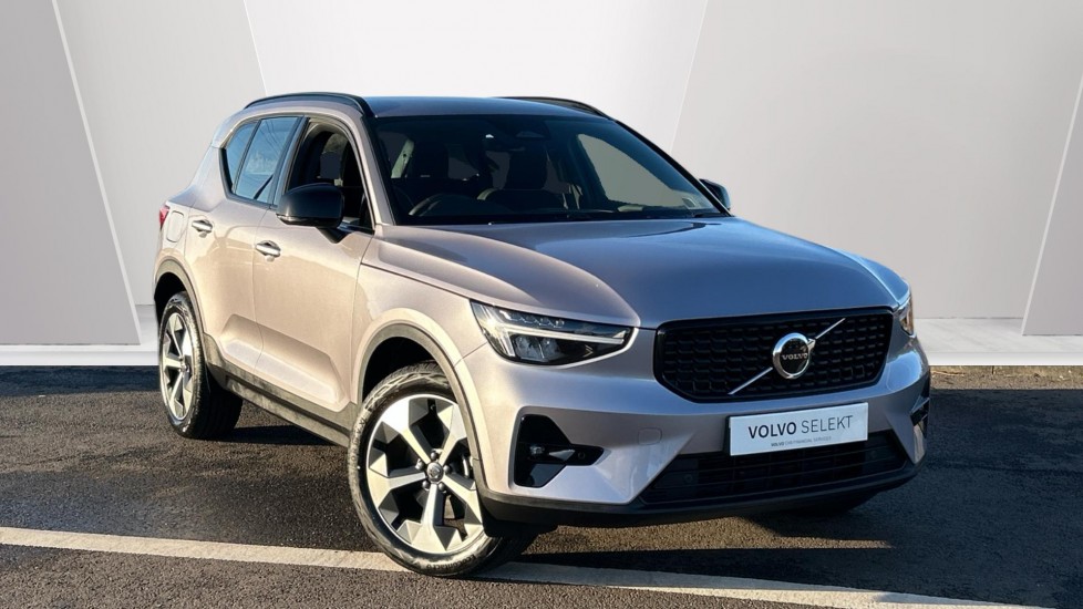 Main listing image - Volvo XC40